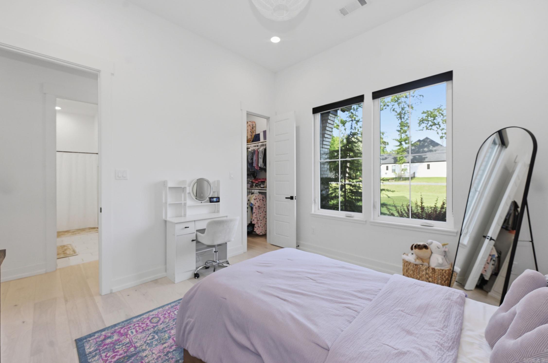 2001 SUNSTONE Drive