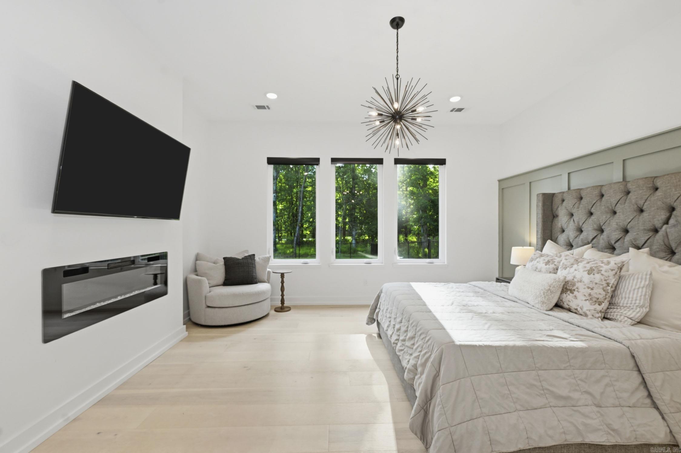 2001 SUNSTONE Drive