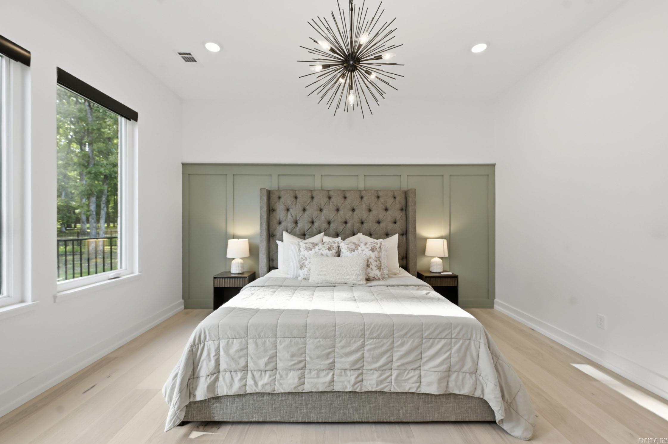 2001 SUNSTONE Drive