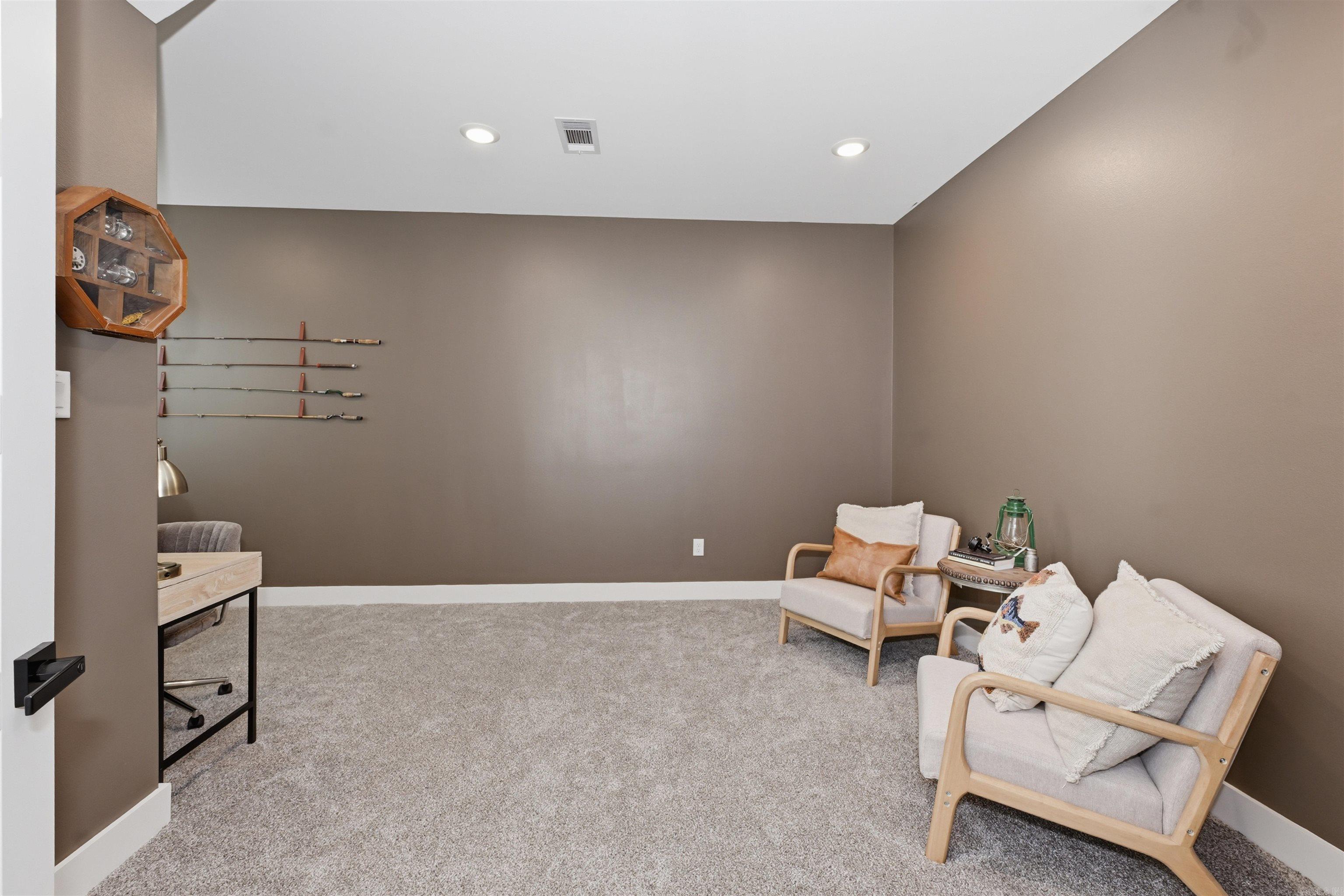 2001 SUNSTONE Drive