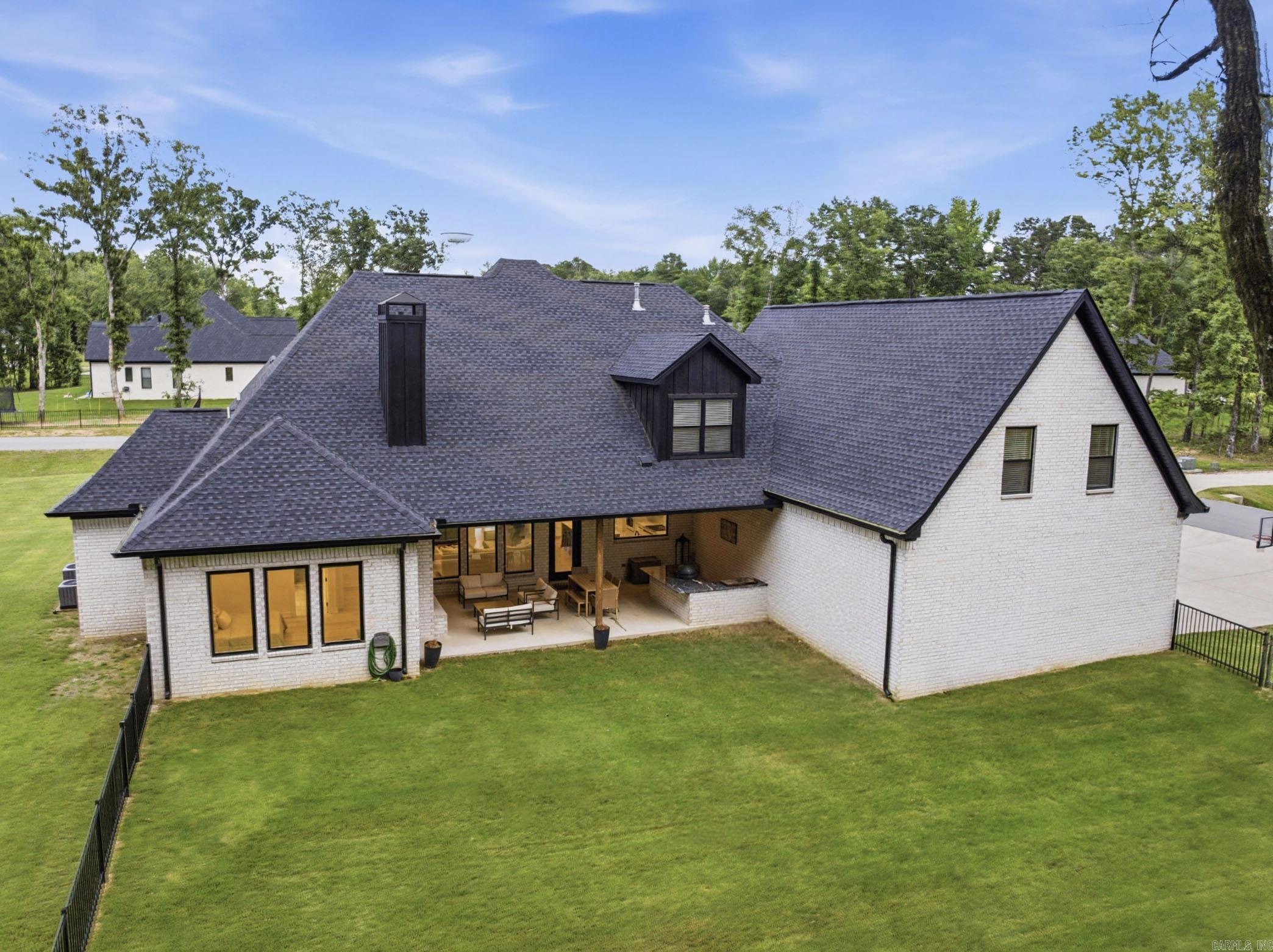 2001 SUNSTONE Drive