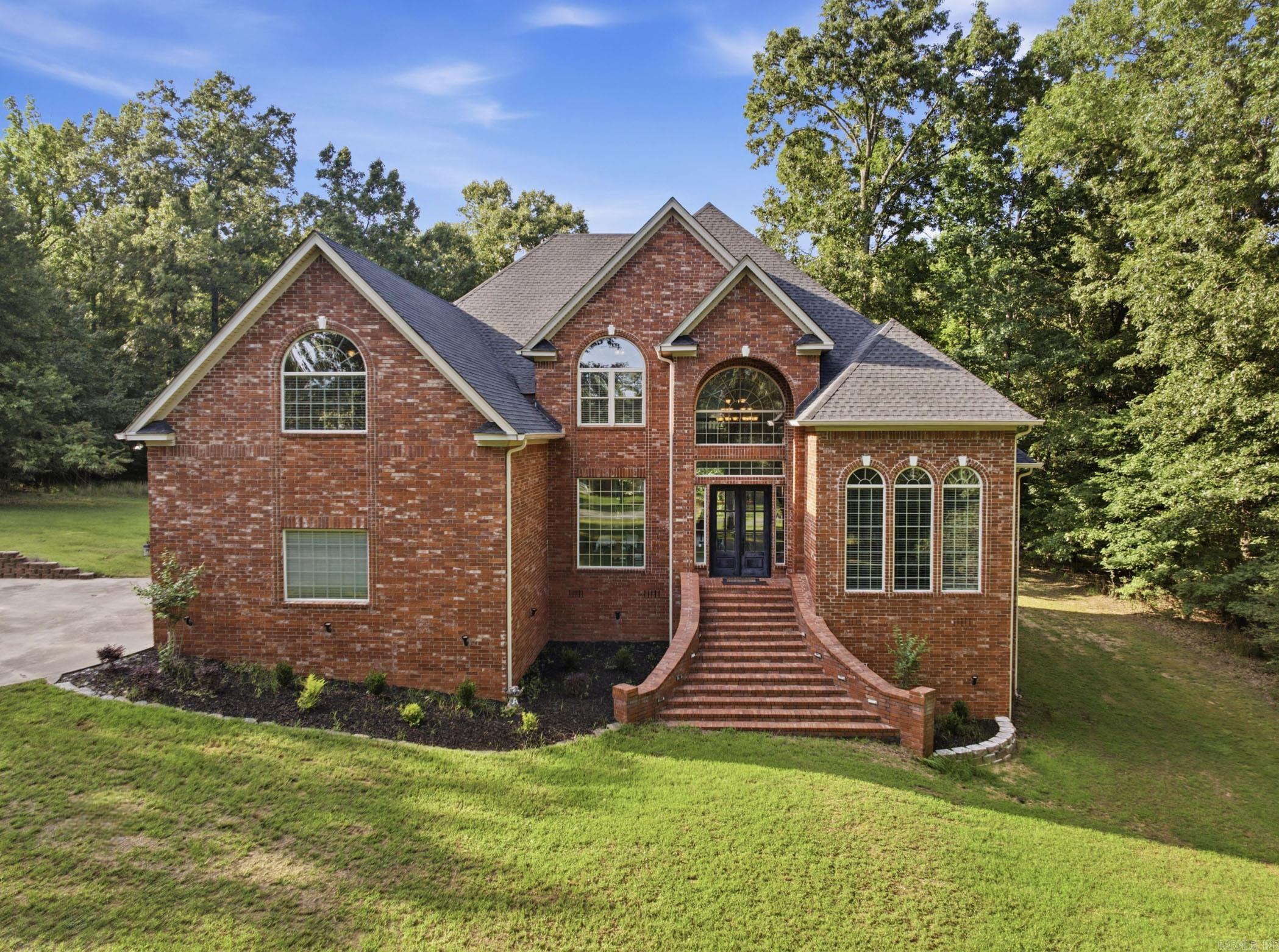 200 W Hillcrest Drive