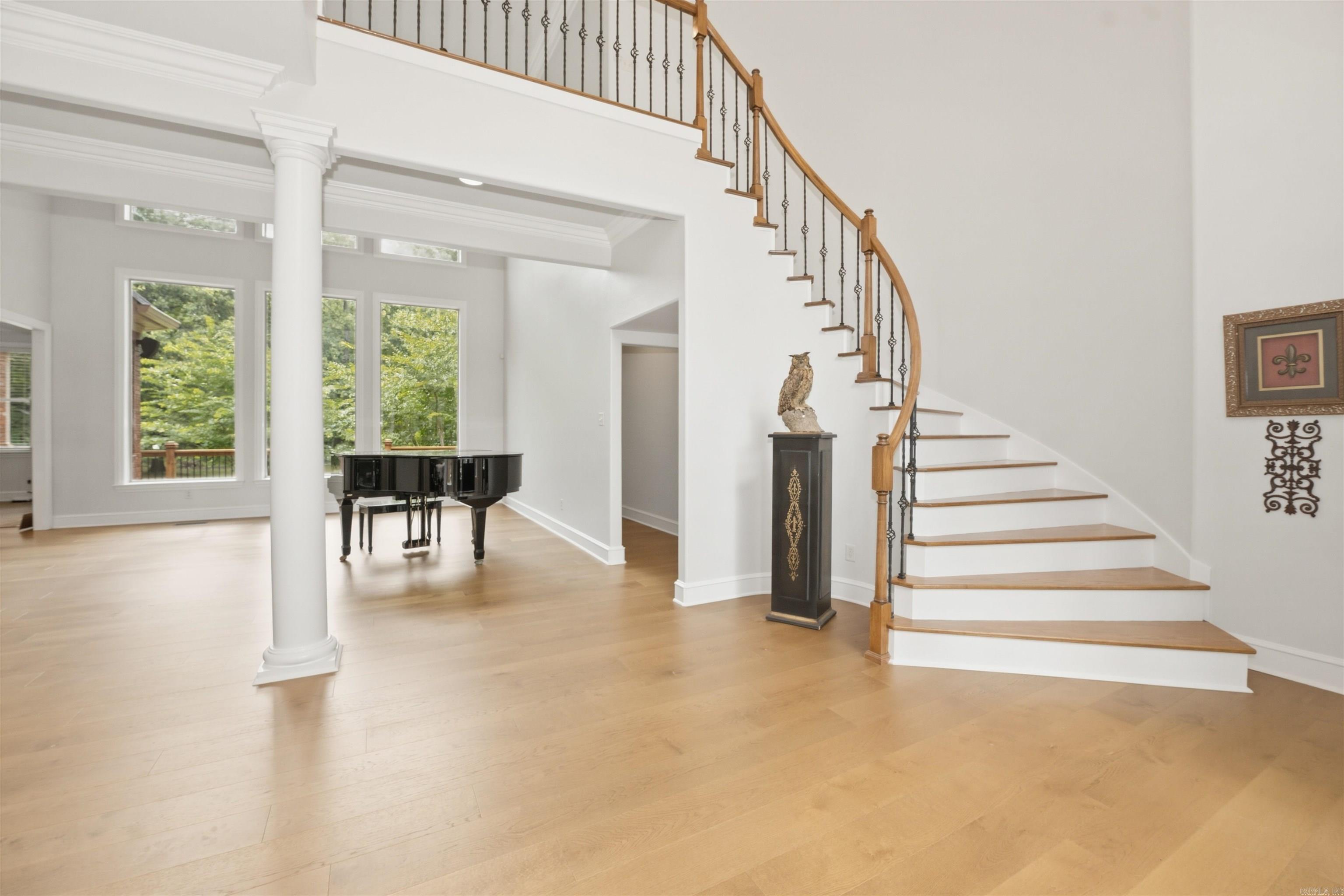 200 W Hillcrest Drive