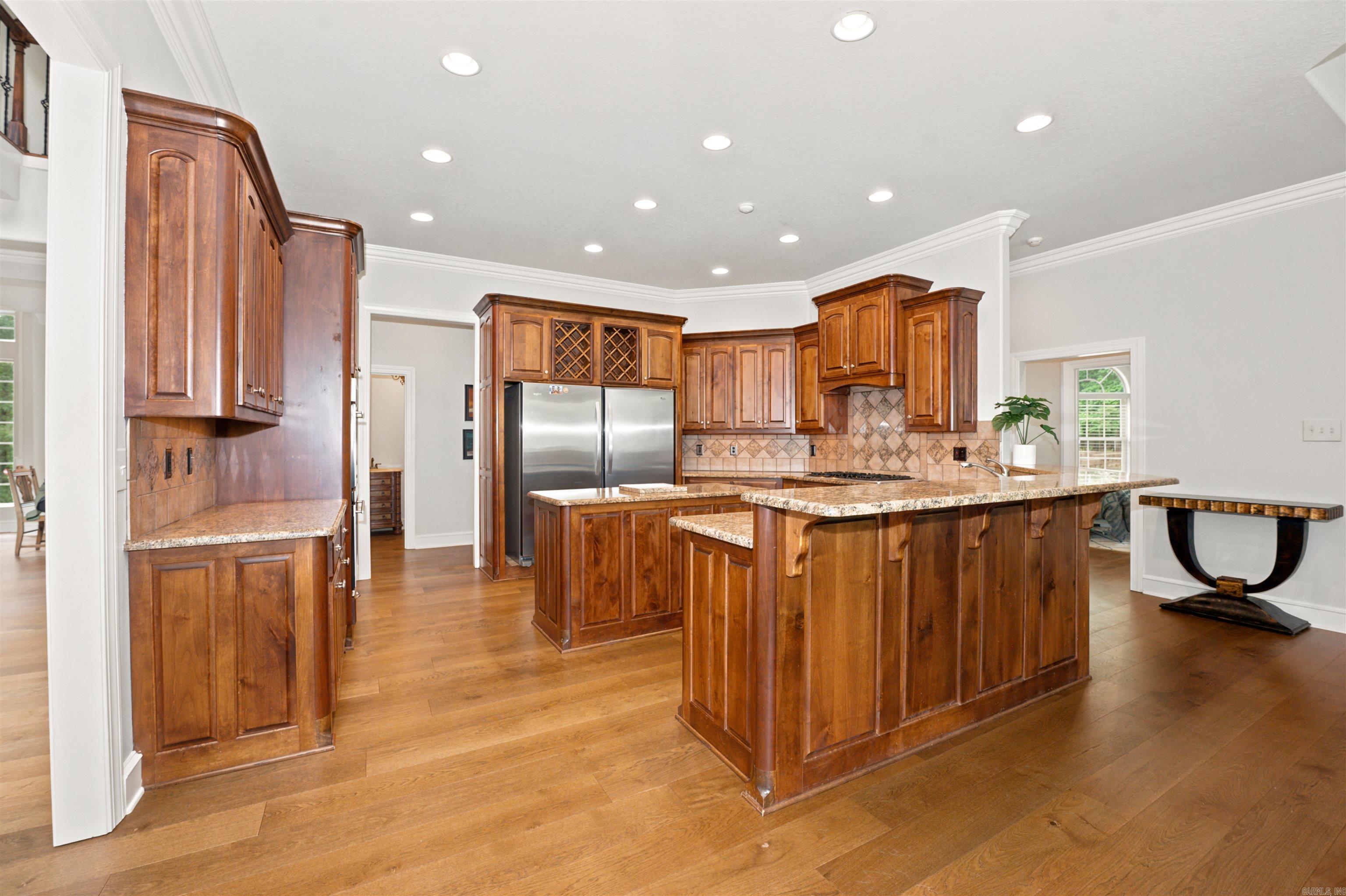 200 W Hillcrest Drive