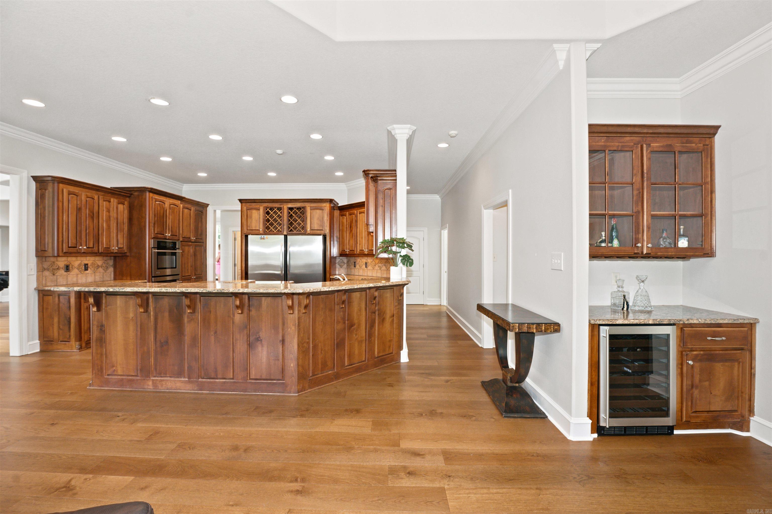 200 W Hillcrest Drive