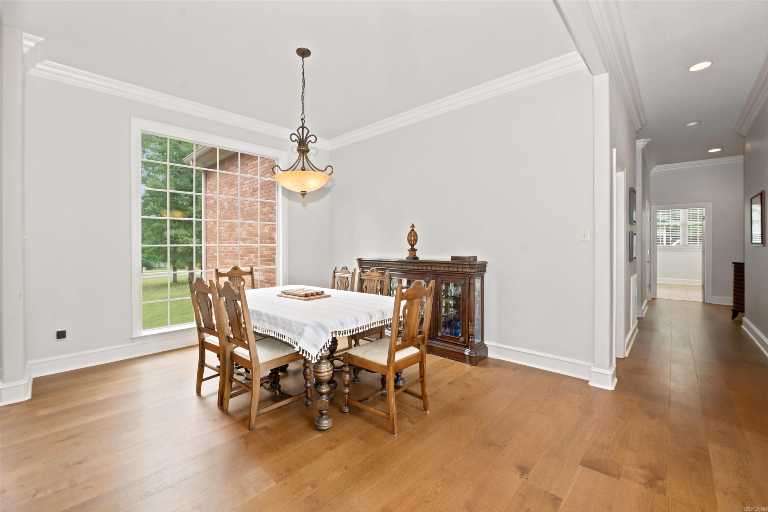 200 W Hillcrest Drive