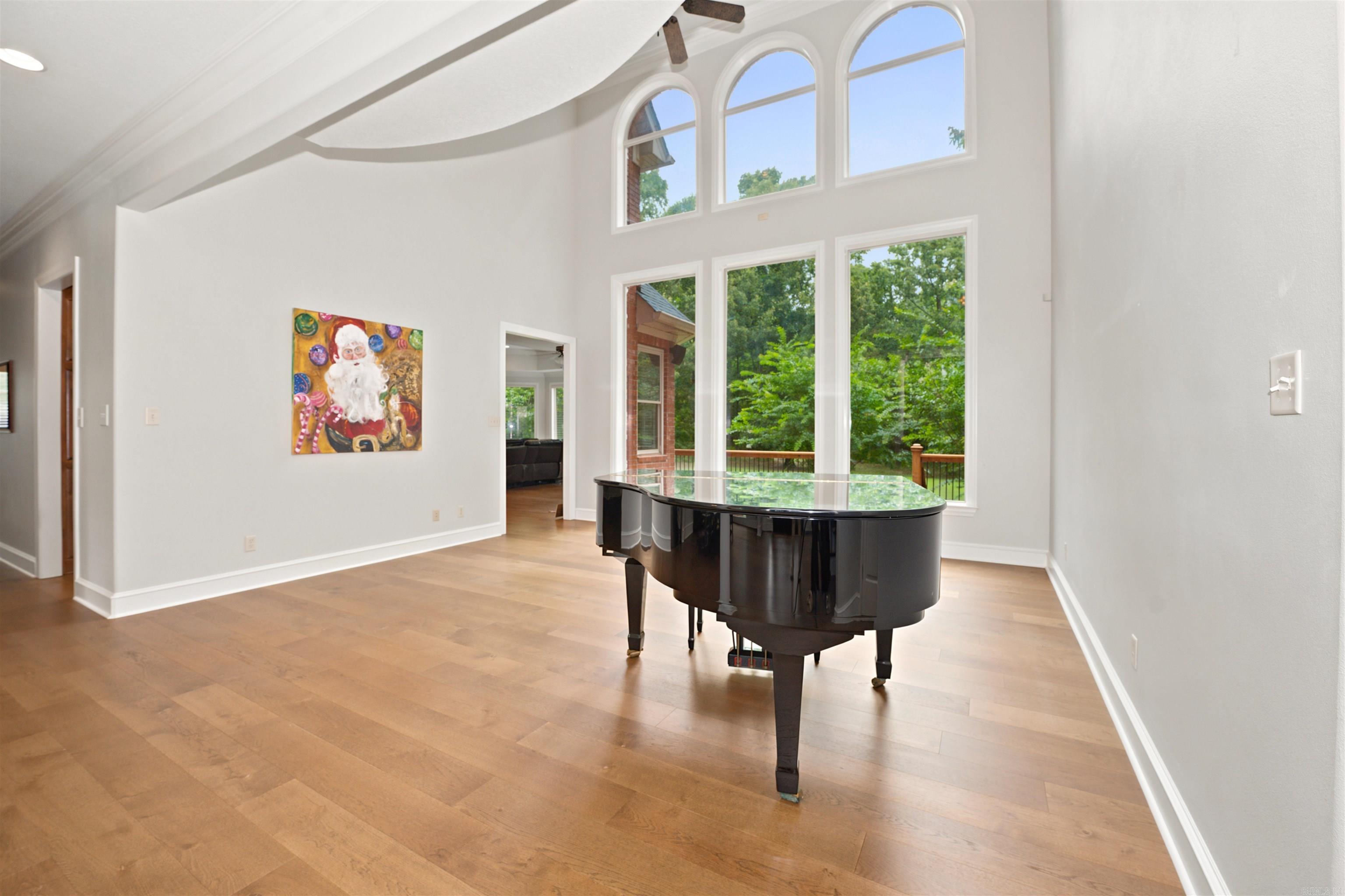 200 W Hillcrest Drive