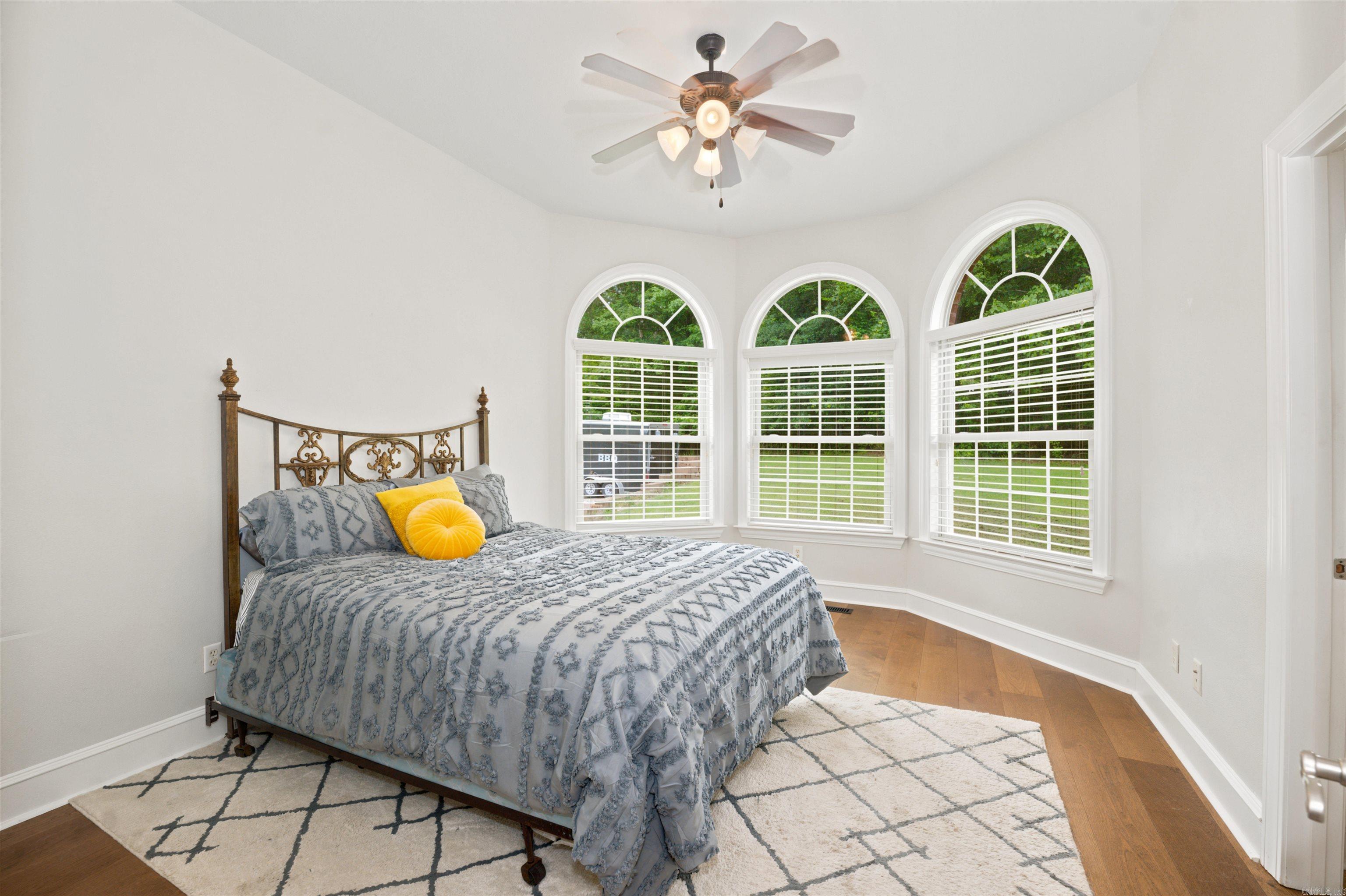 200 W Hillcrest Drive