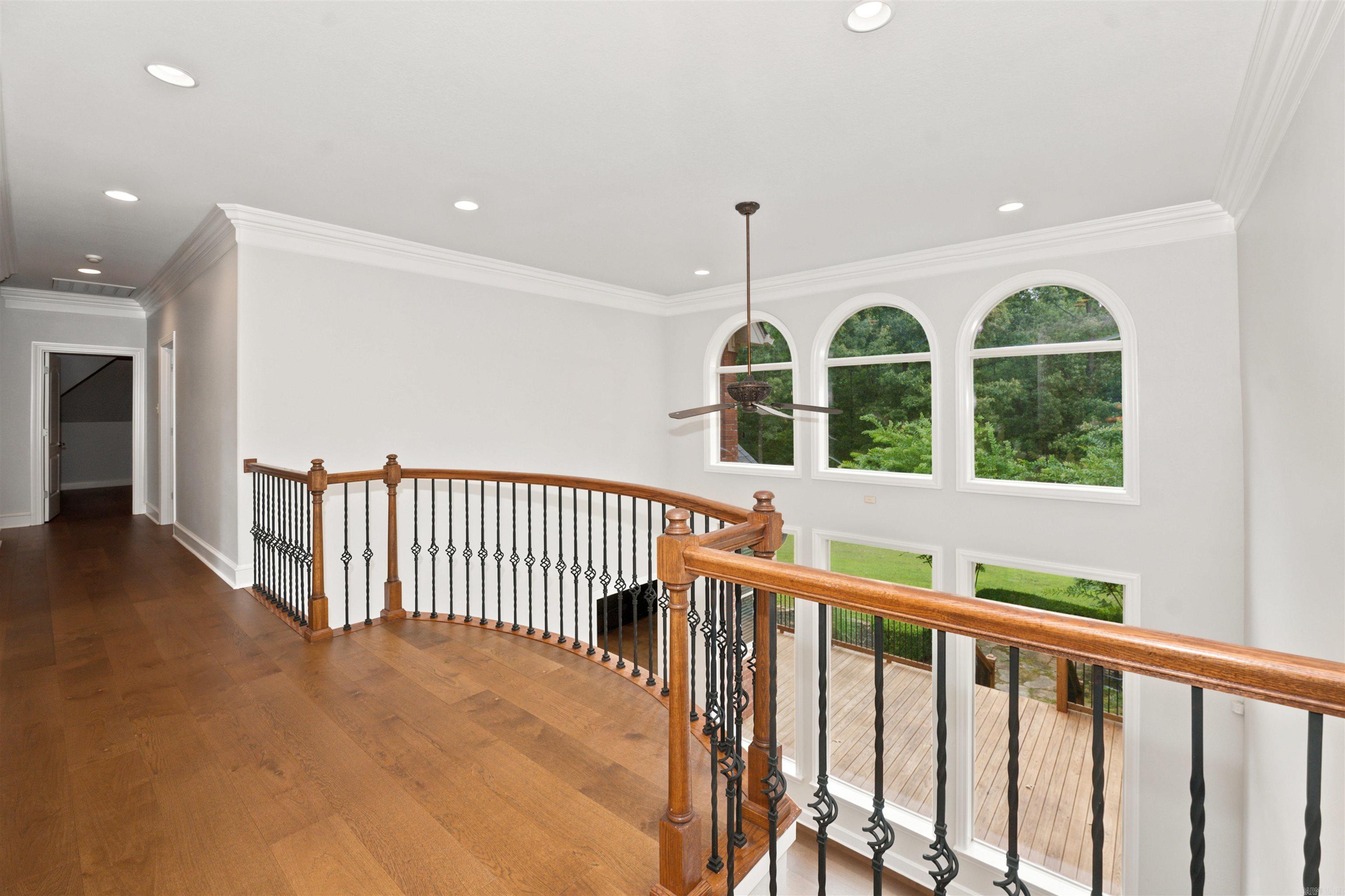 200 W Hillcrest Drive