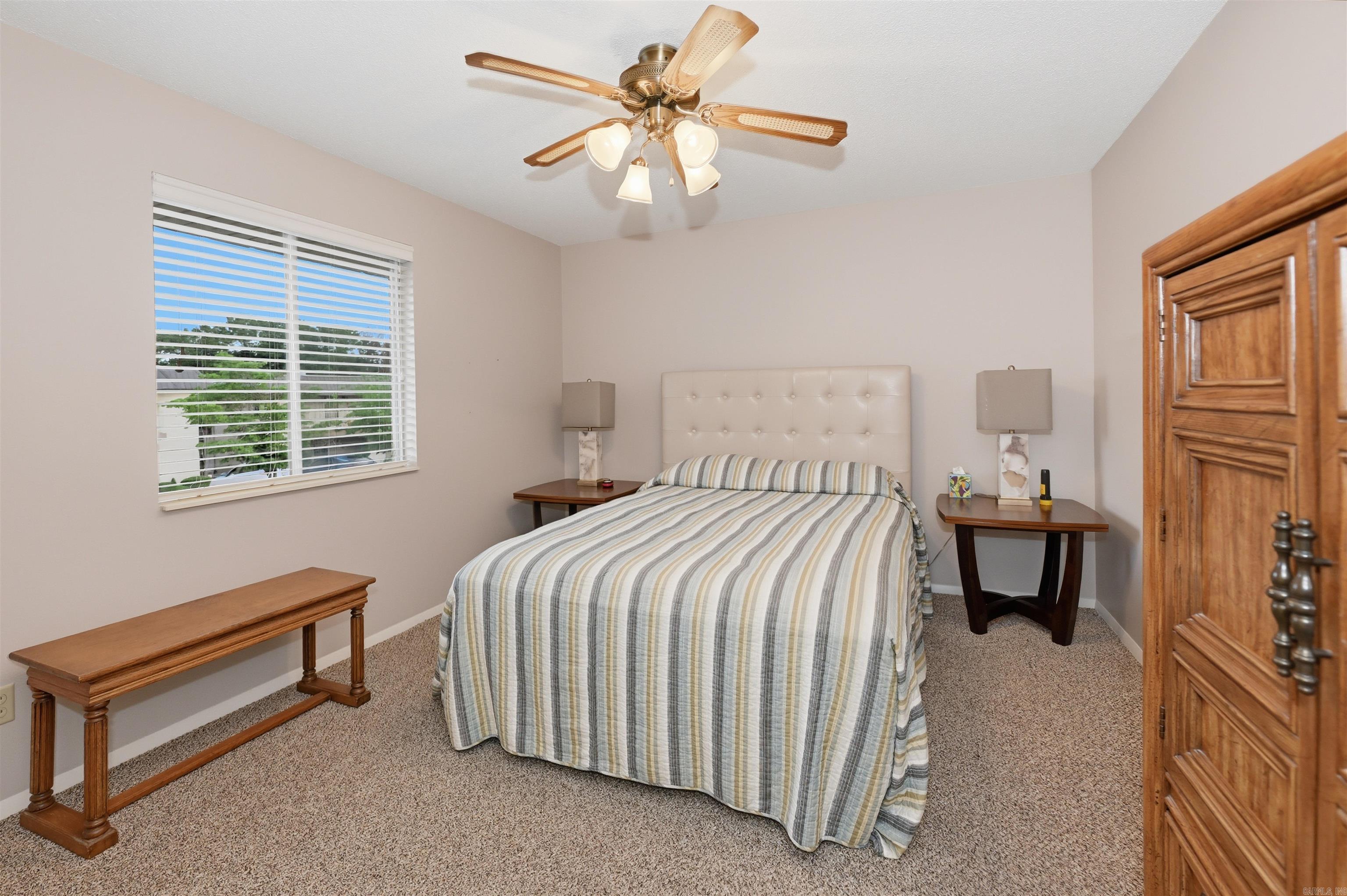 1250 Twin Points Road