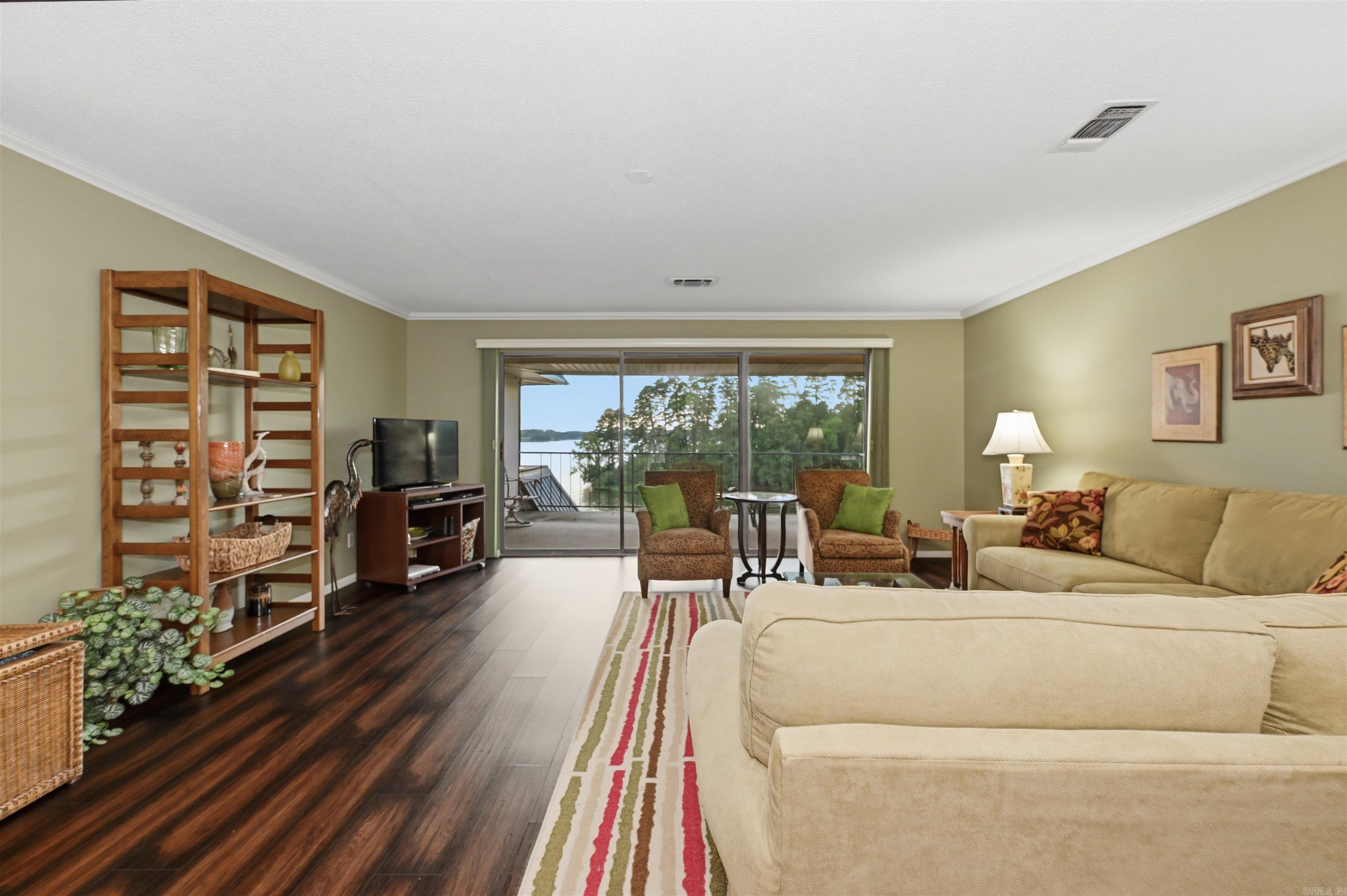 1250 Twin Points Road