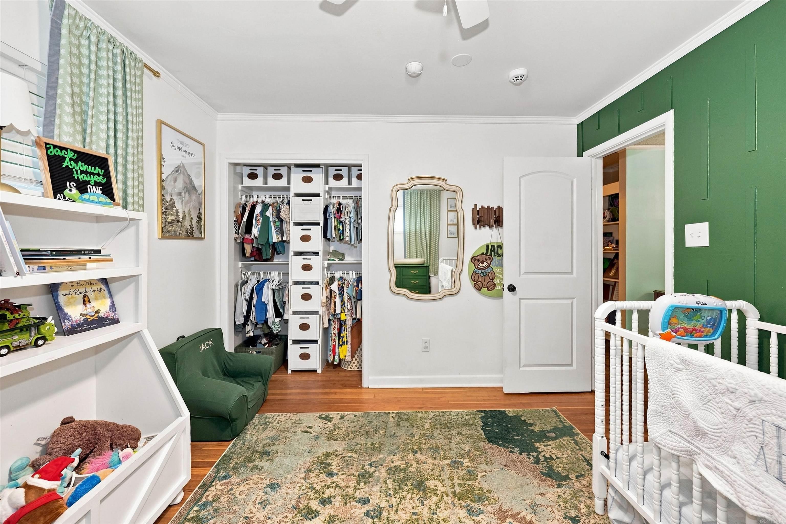 805 Oakwood