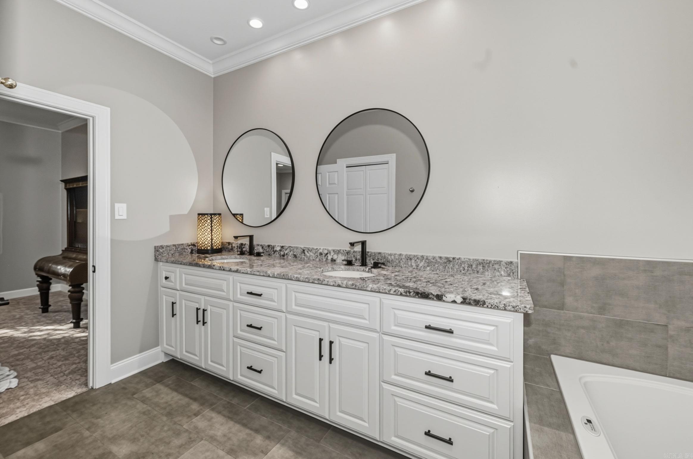801 Pleasant Valley Drive Unit: 19