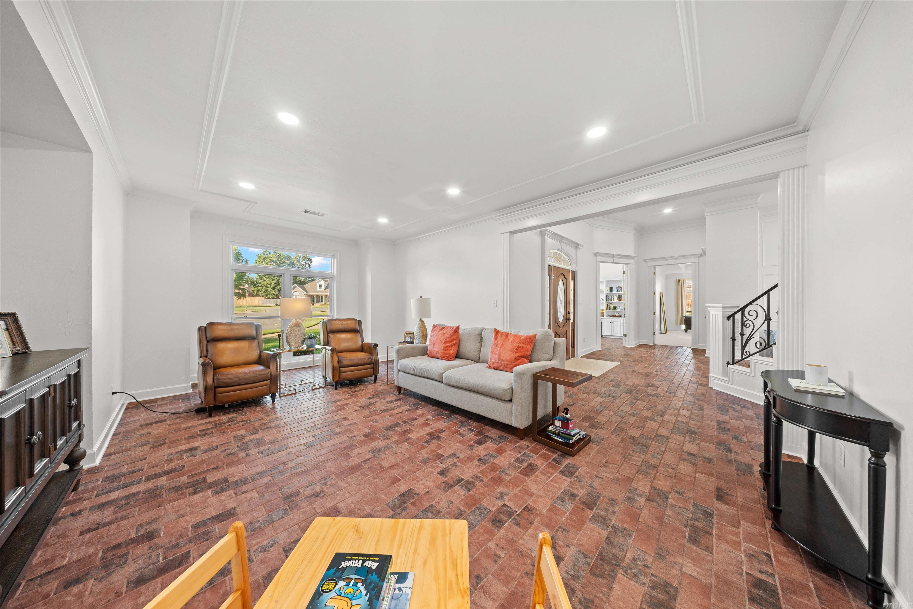 5006 Colonial Court