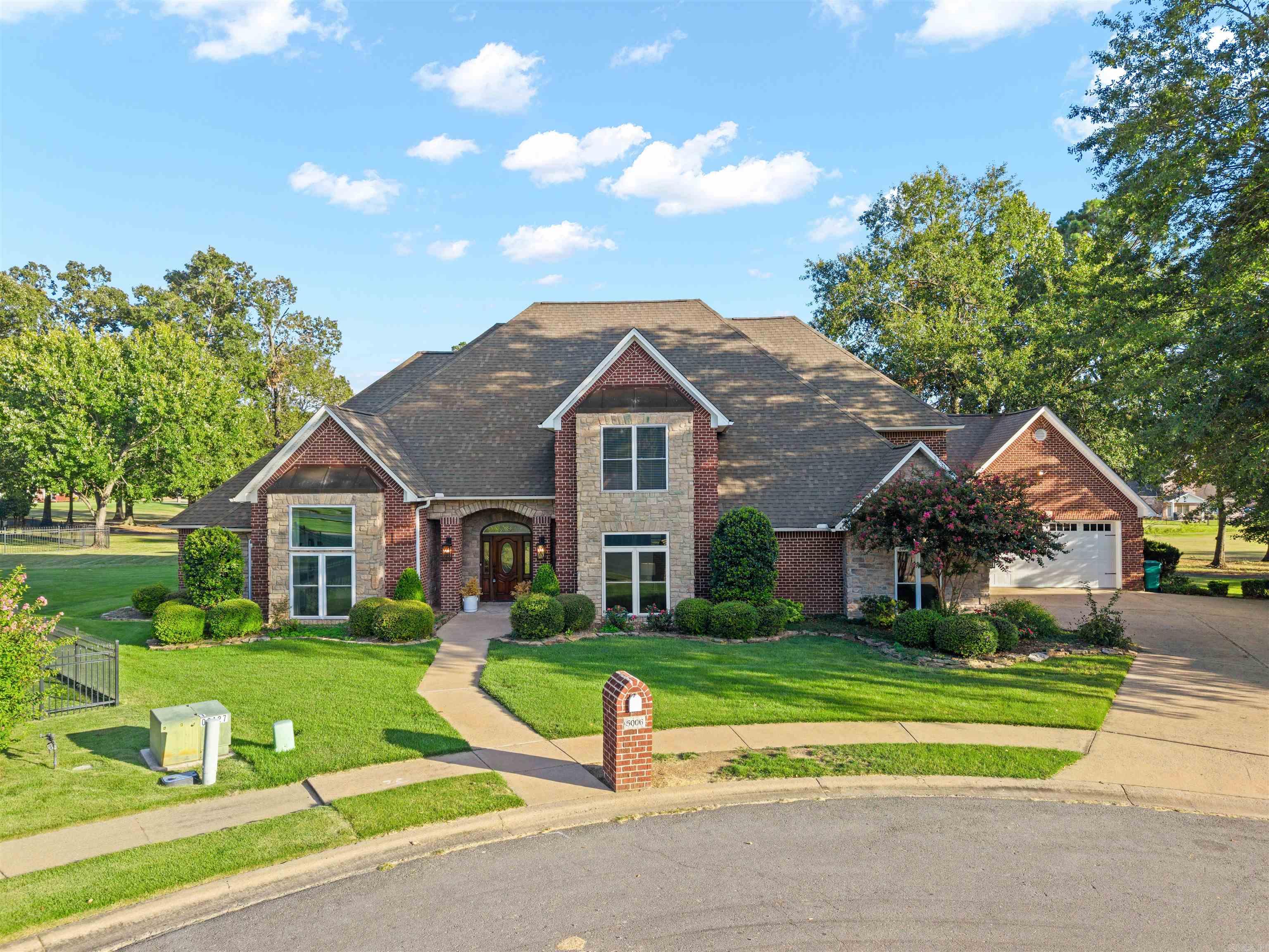 5006 Colonial Court