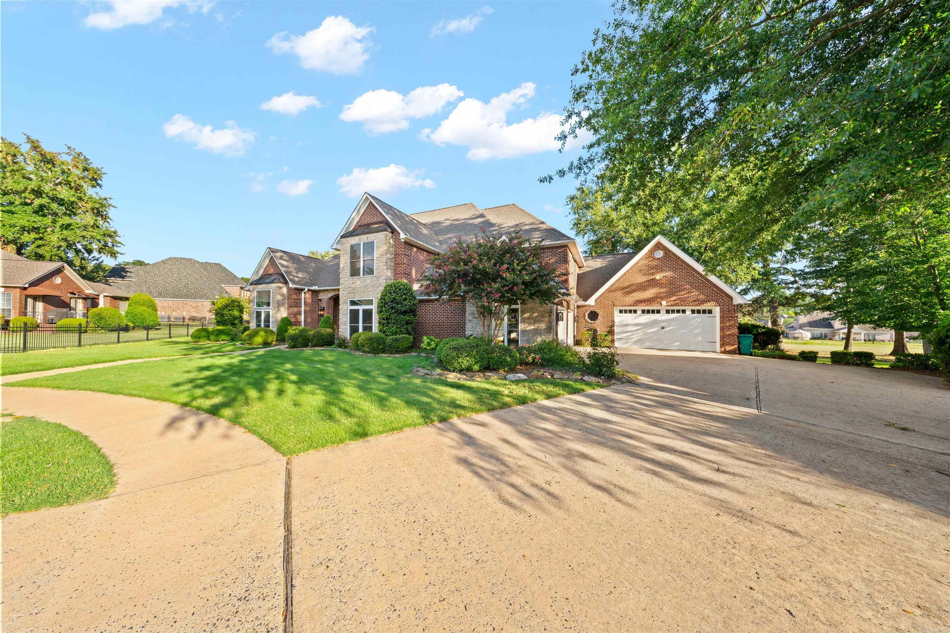 5006 Colonial Court
