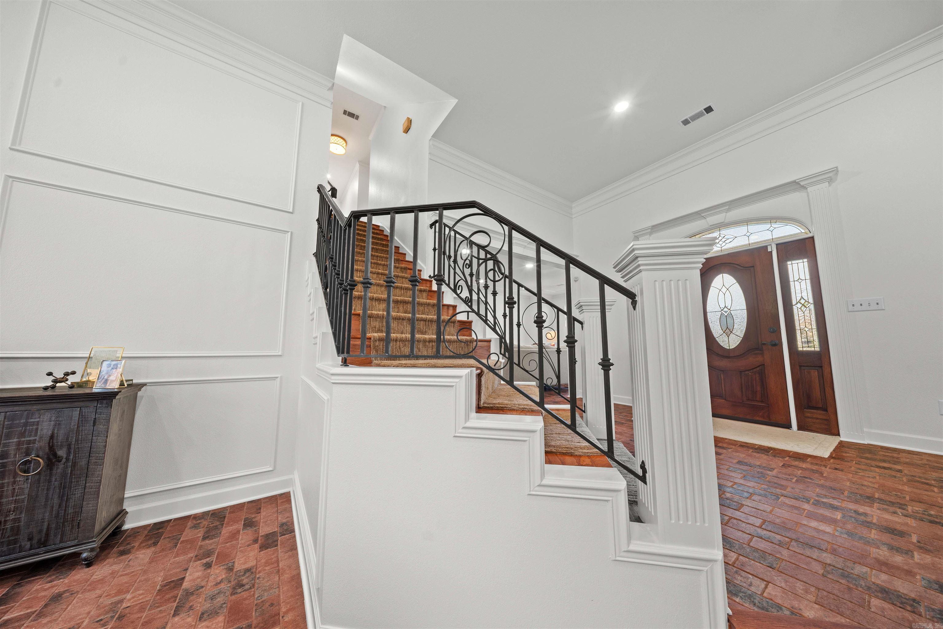 5006 Colonial Court