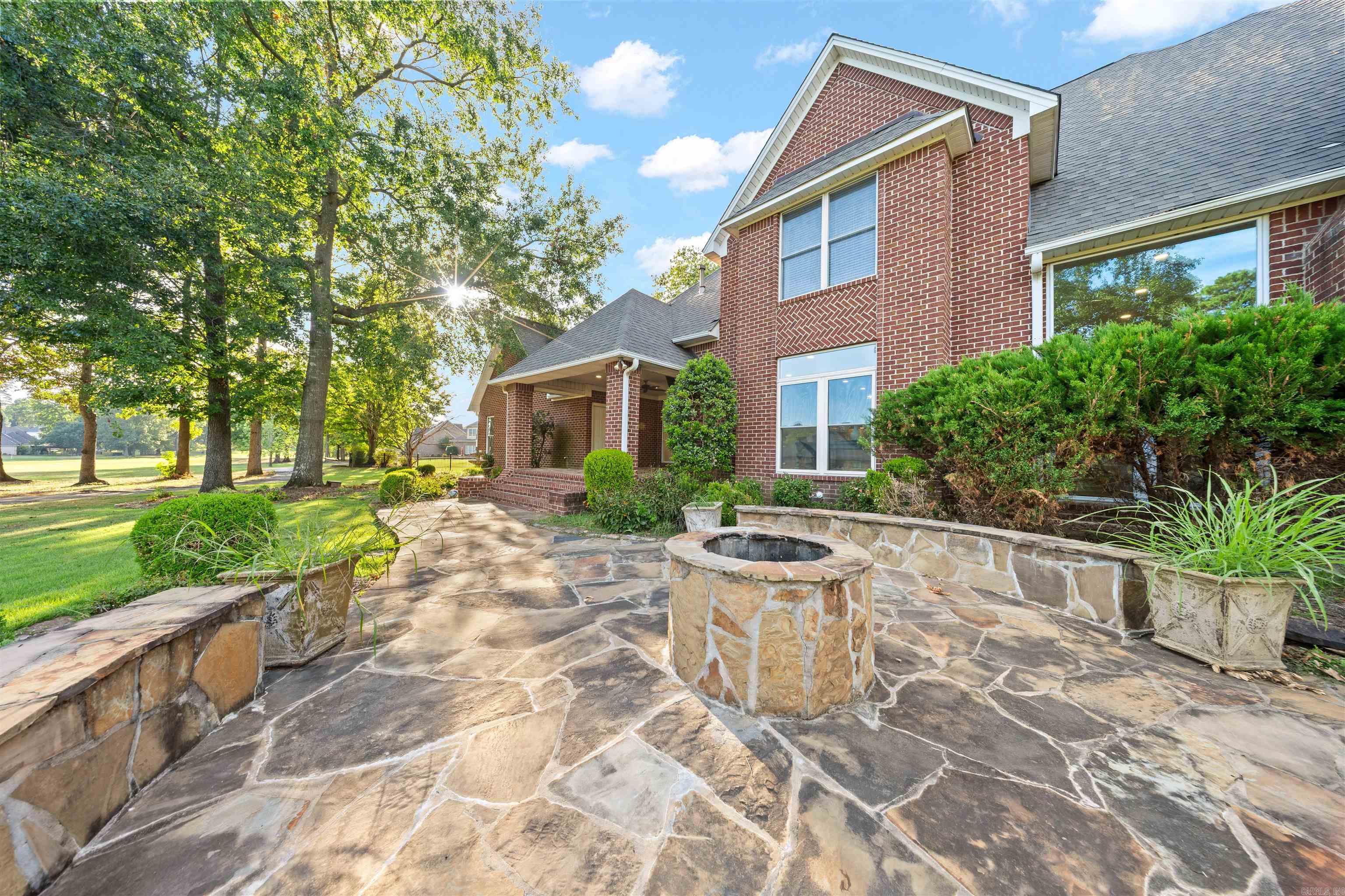 5006 Colonial Court