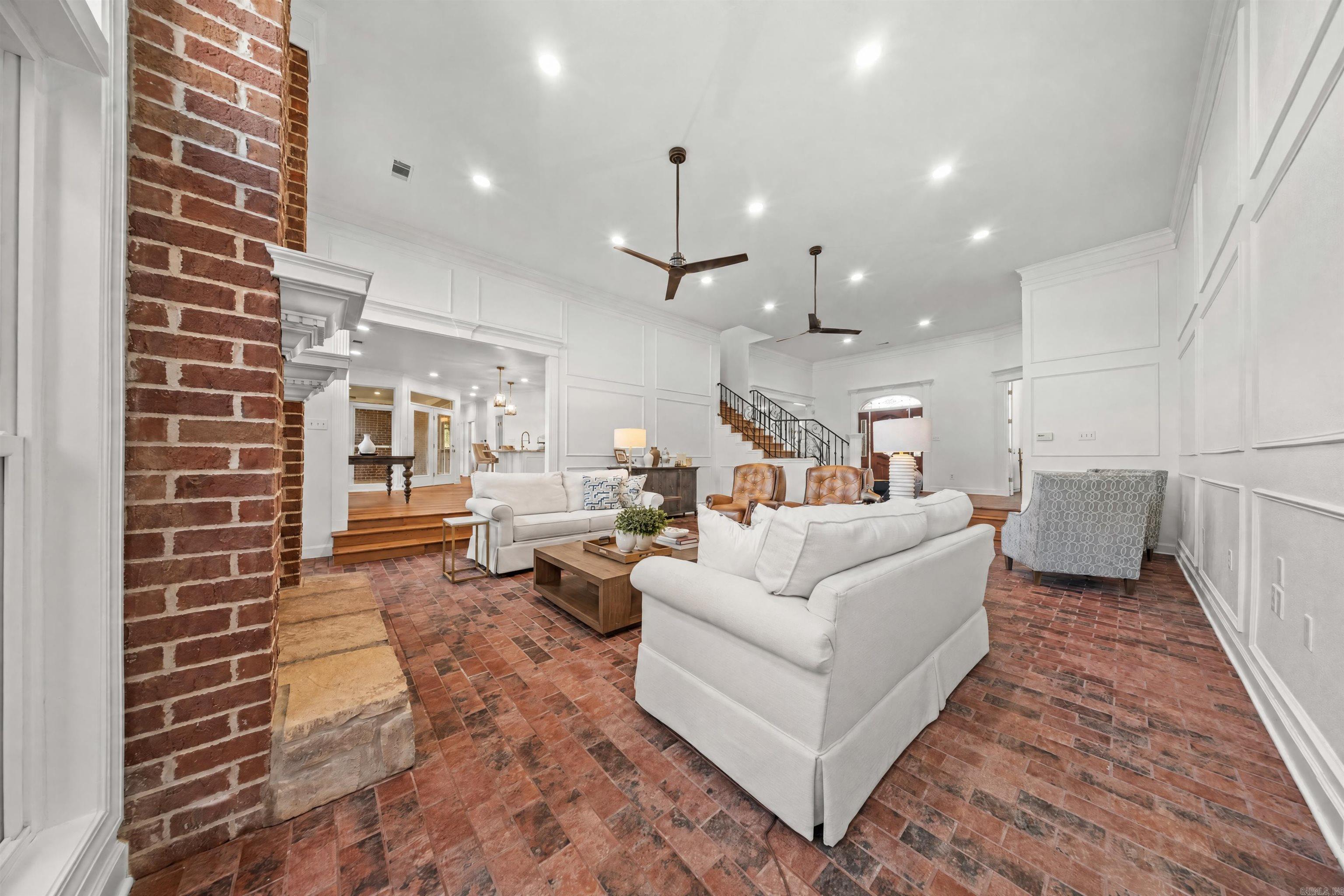 5006 Colonial Court