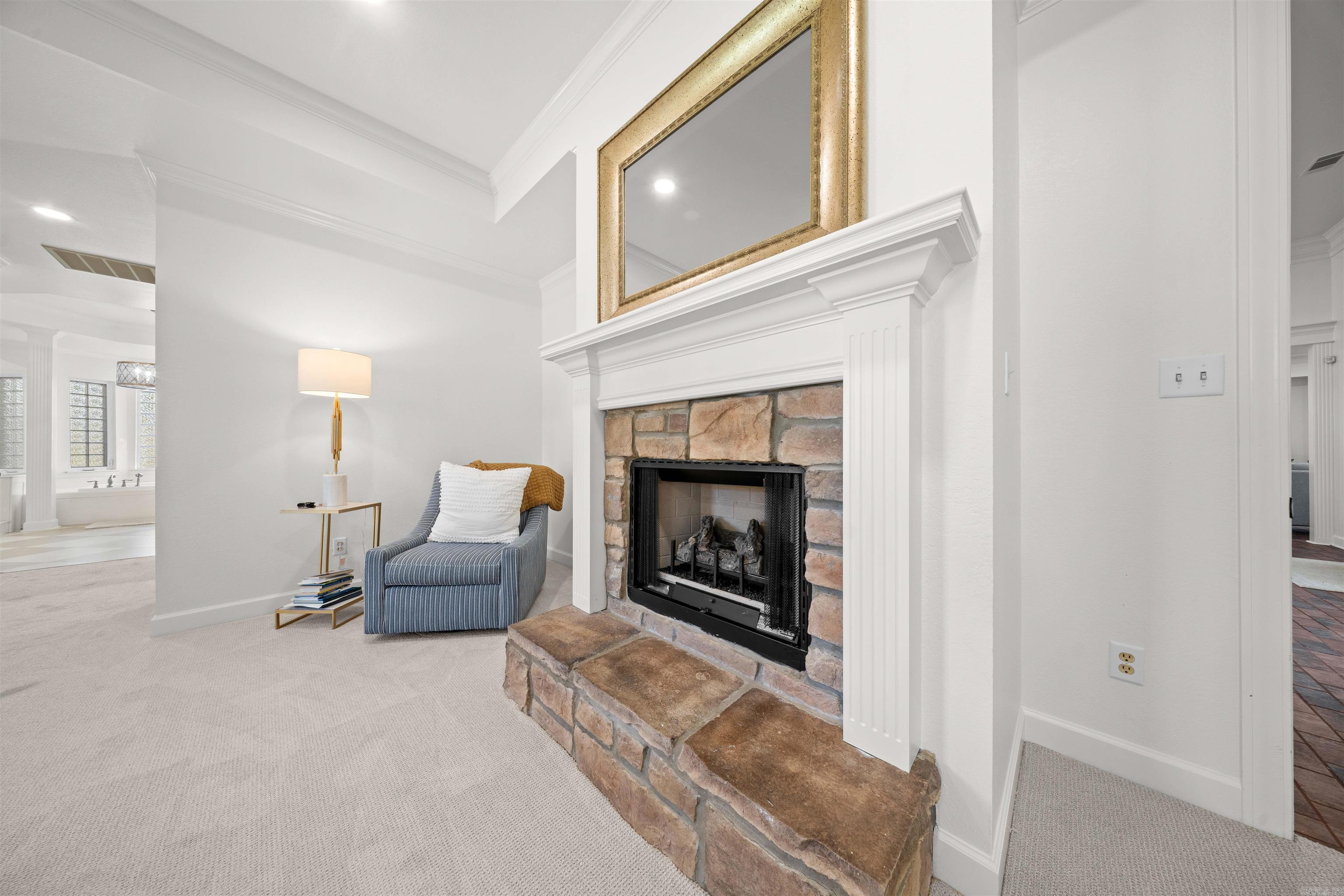 5006 Colonial Court