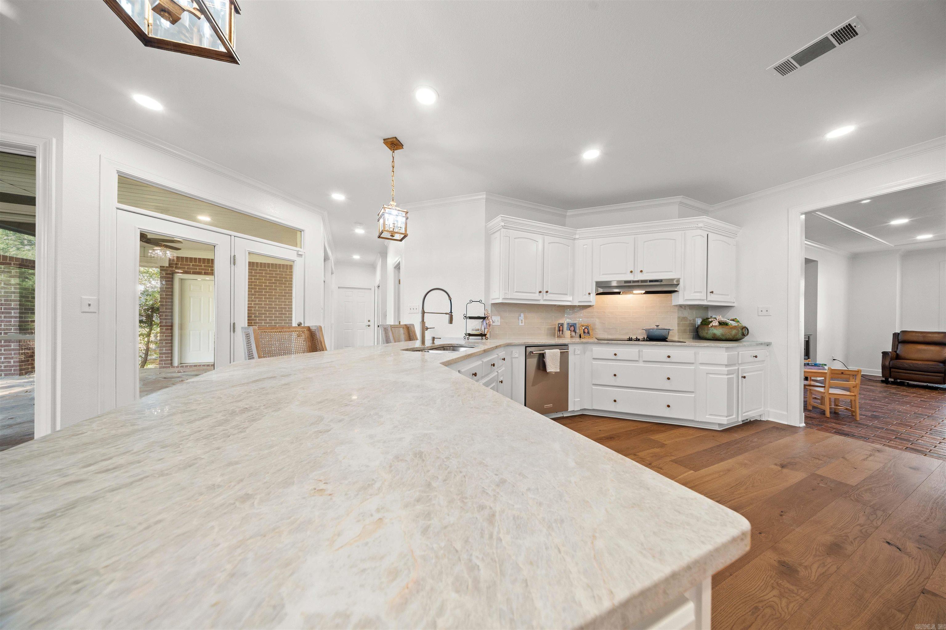 5006 Colonial Court