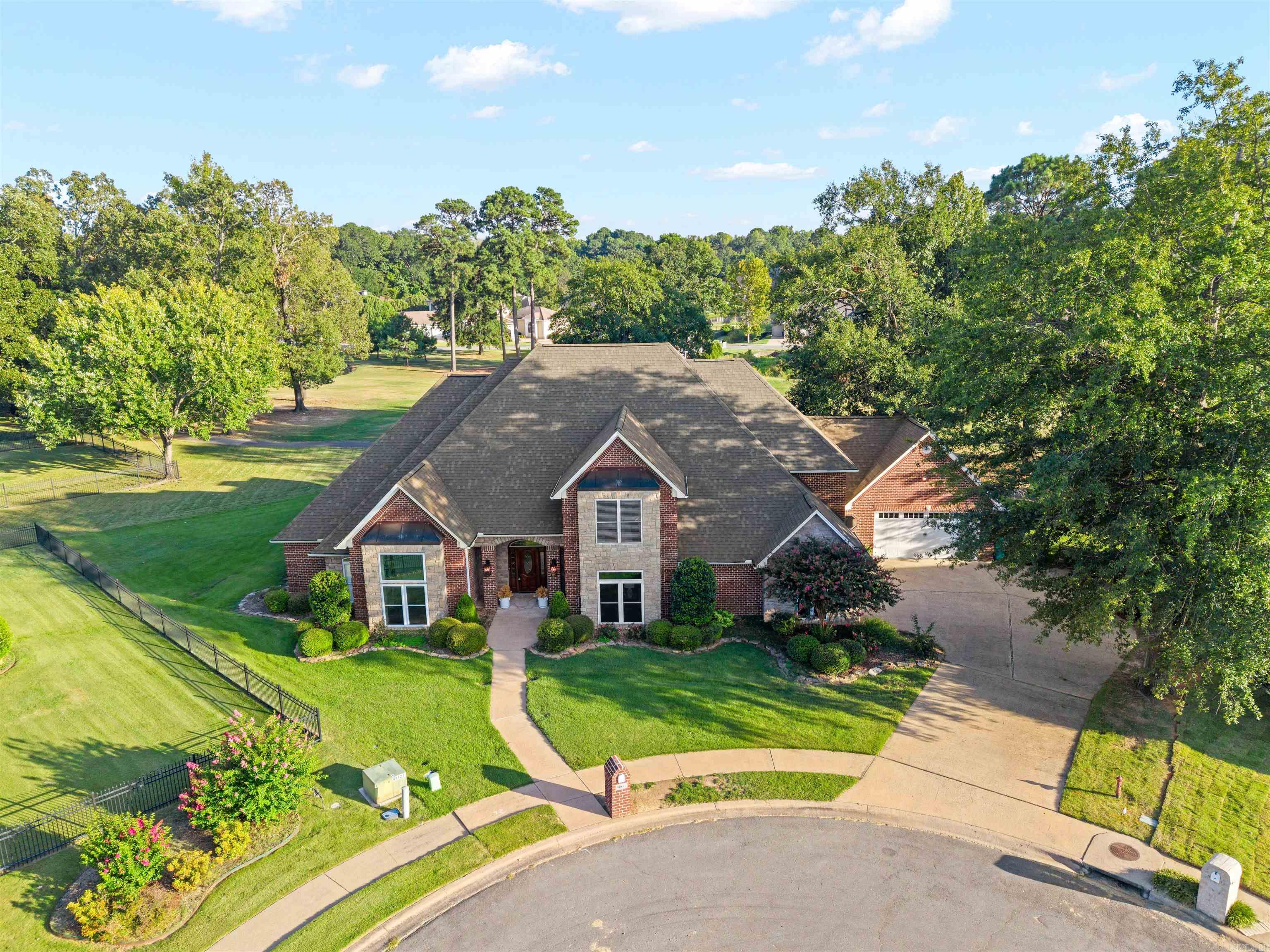 5006 Colonial Court
