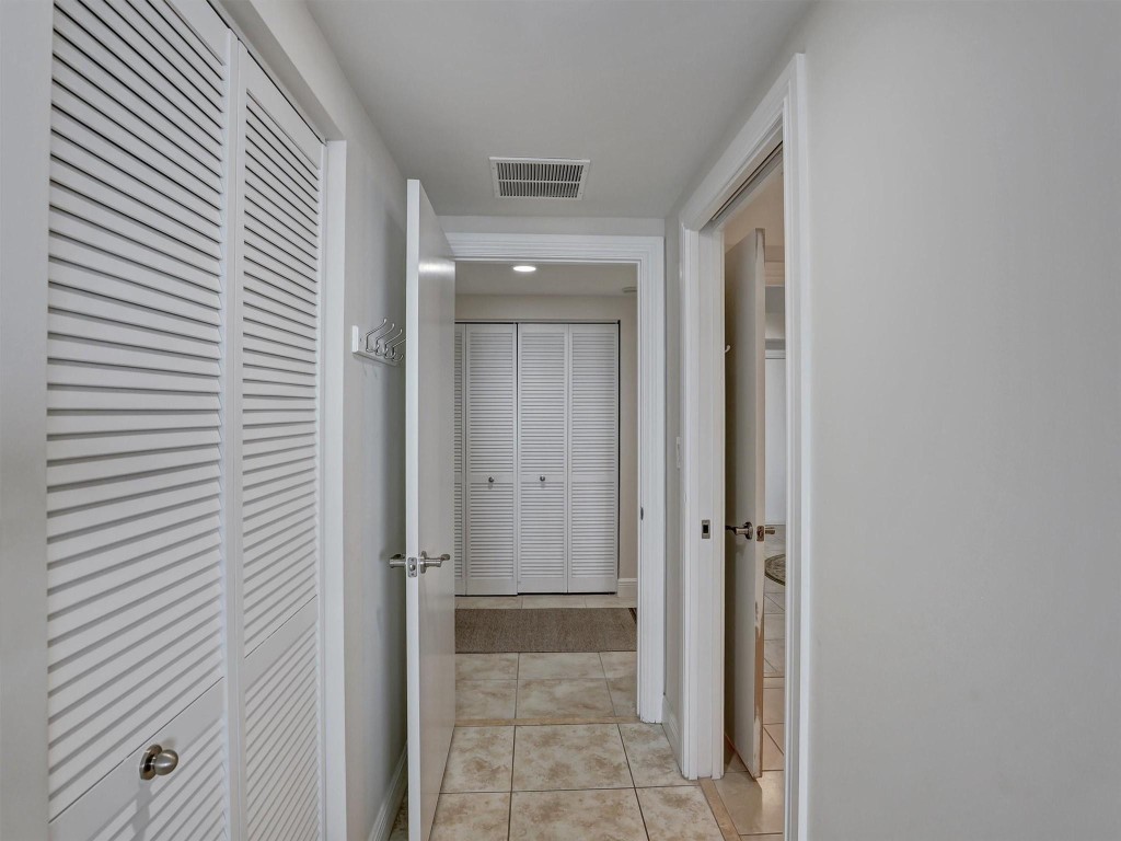 2700 N Federal Hwy 406