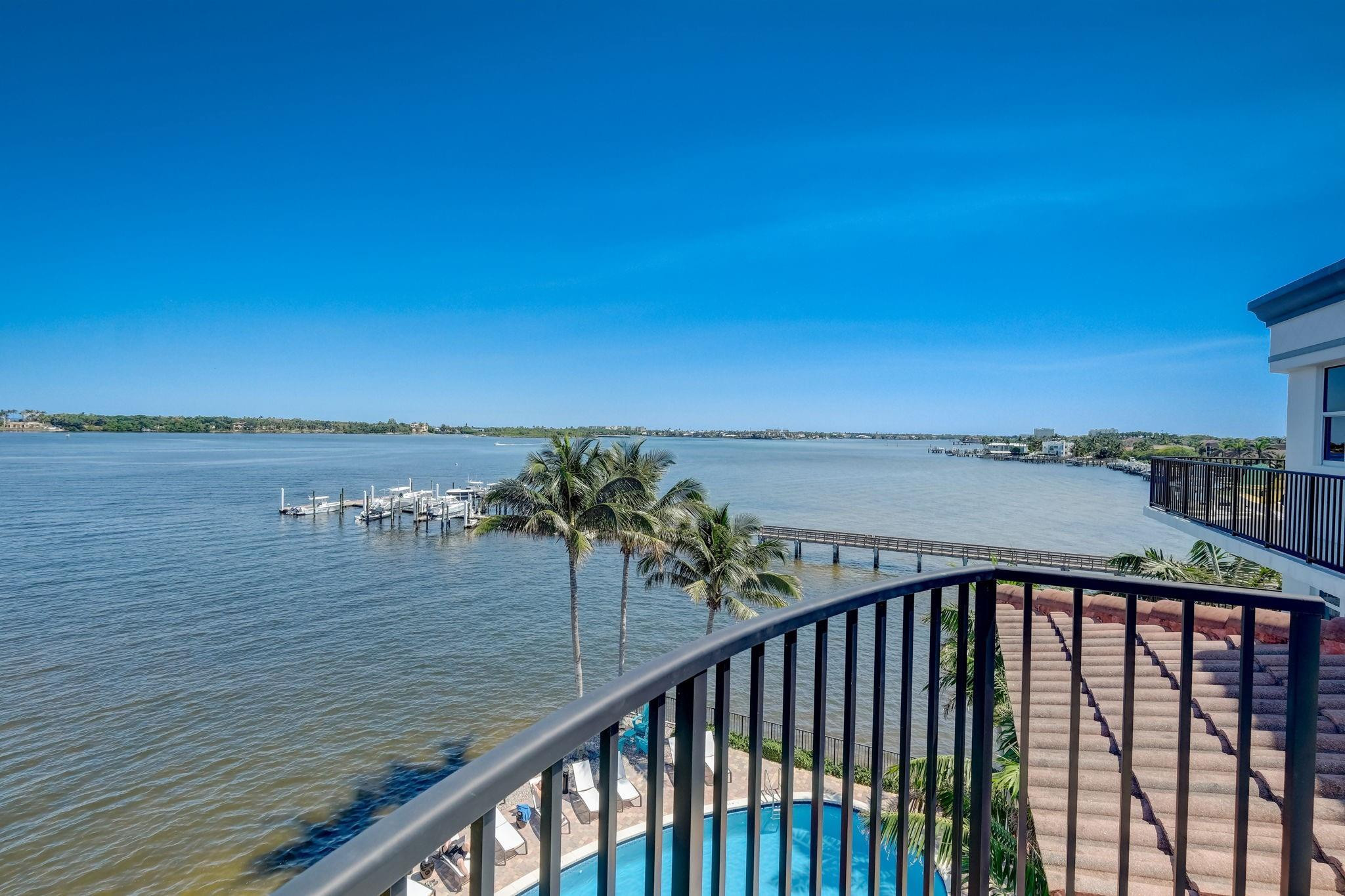 2700 N Federal Hwy 406