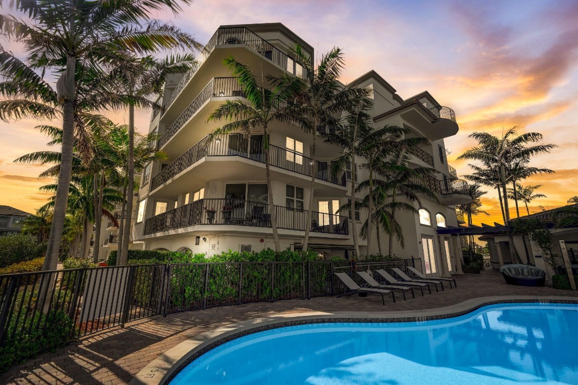 2700 N Federal Hwy 406