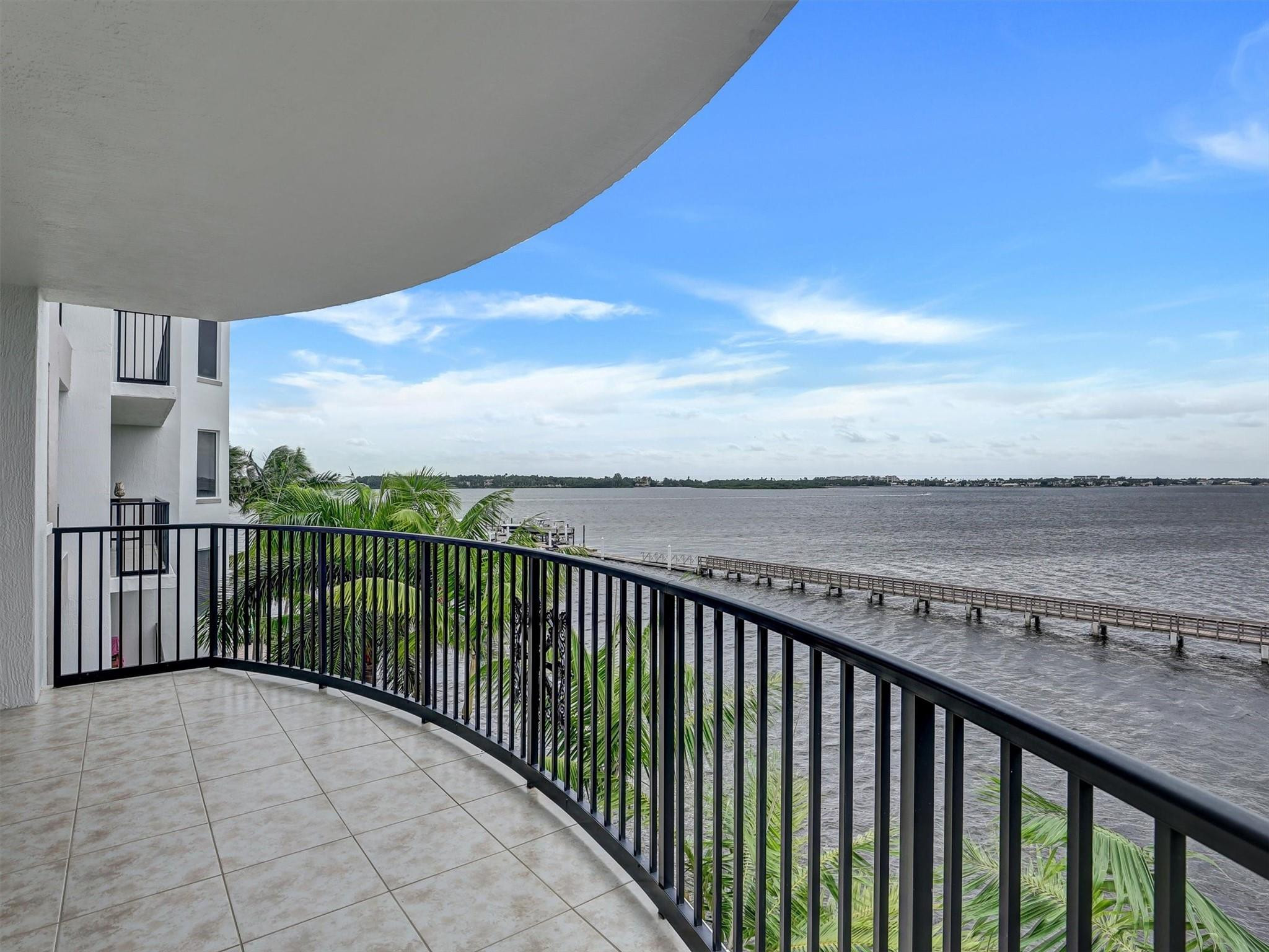 2700 N Federal Hwy 406