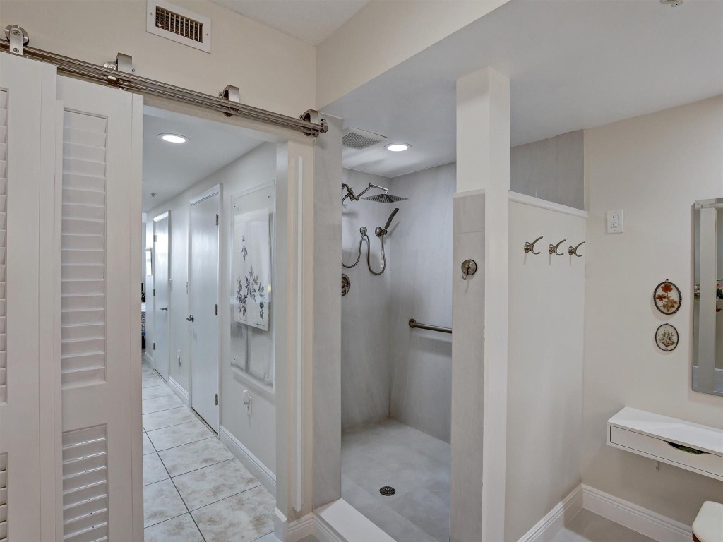 2700 N Federal Hwy 406