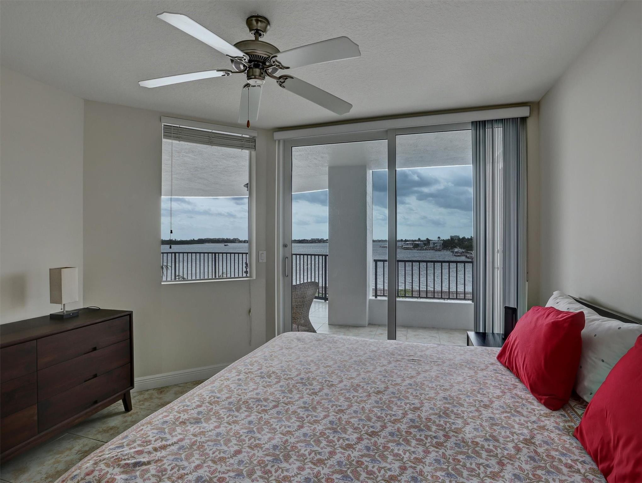 2700 N Federal Hwy 406