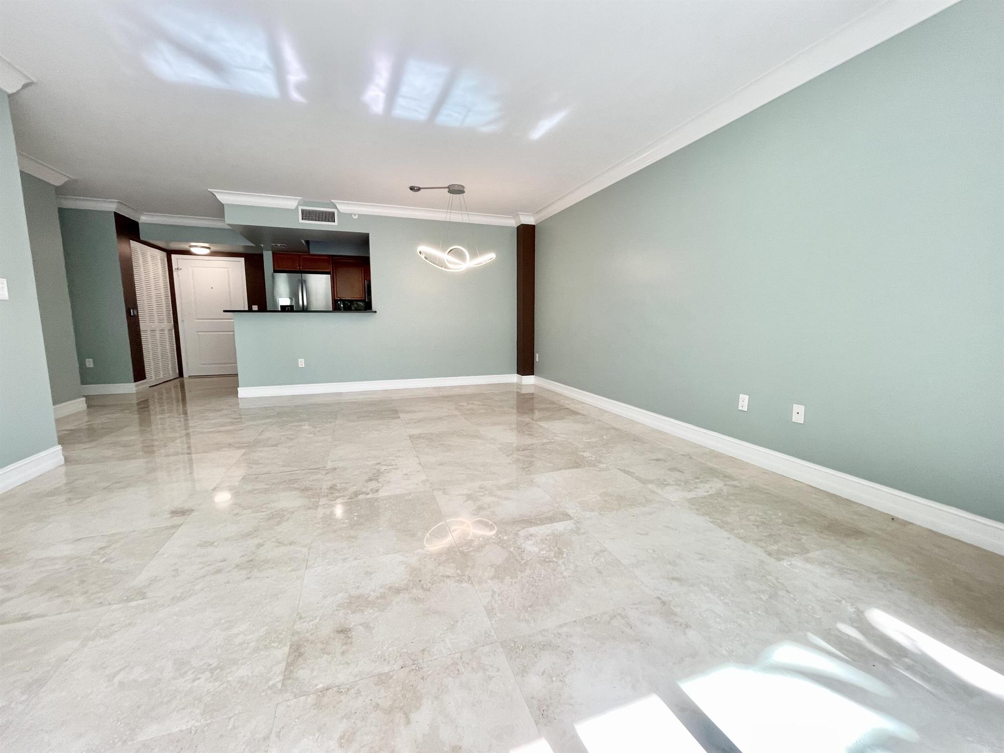 99 SE Mizner Boulevard 736