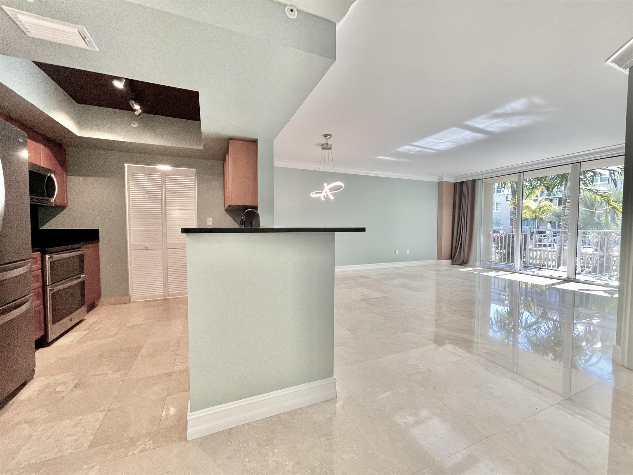 99 SE Mizner Boulevard 736
