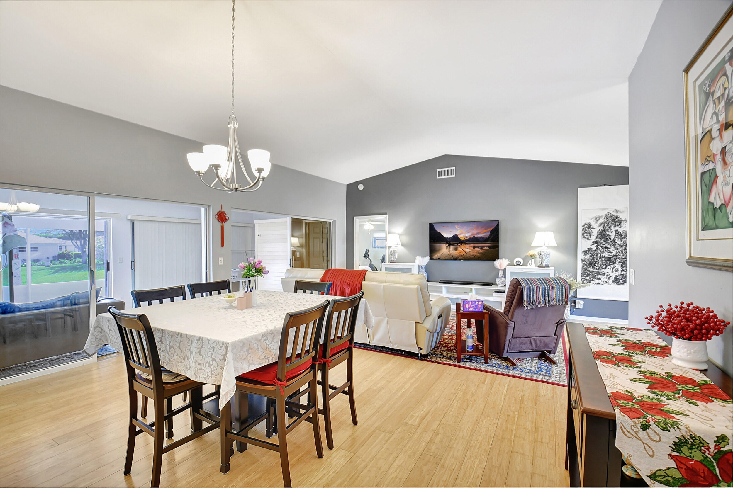 10928 Ventura Circle