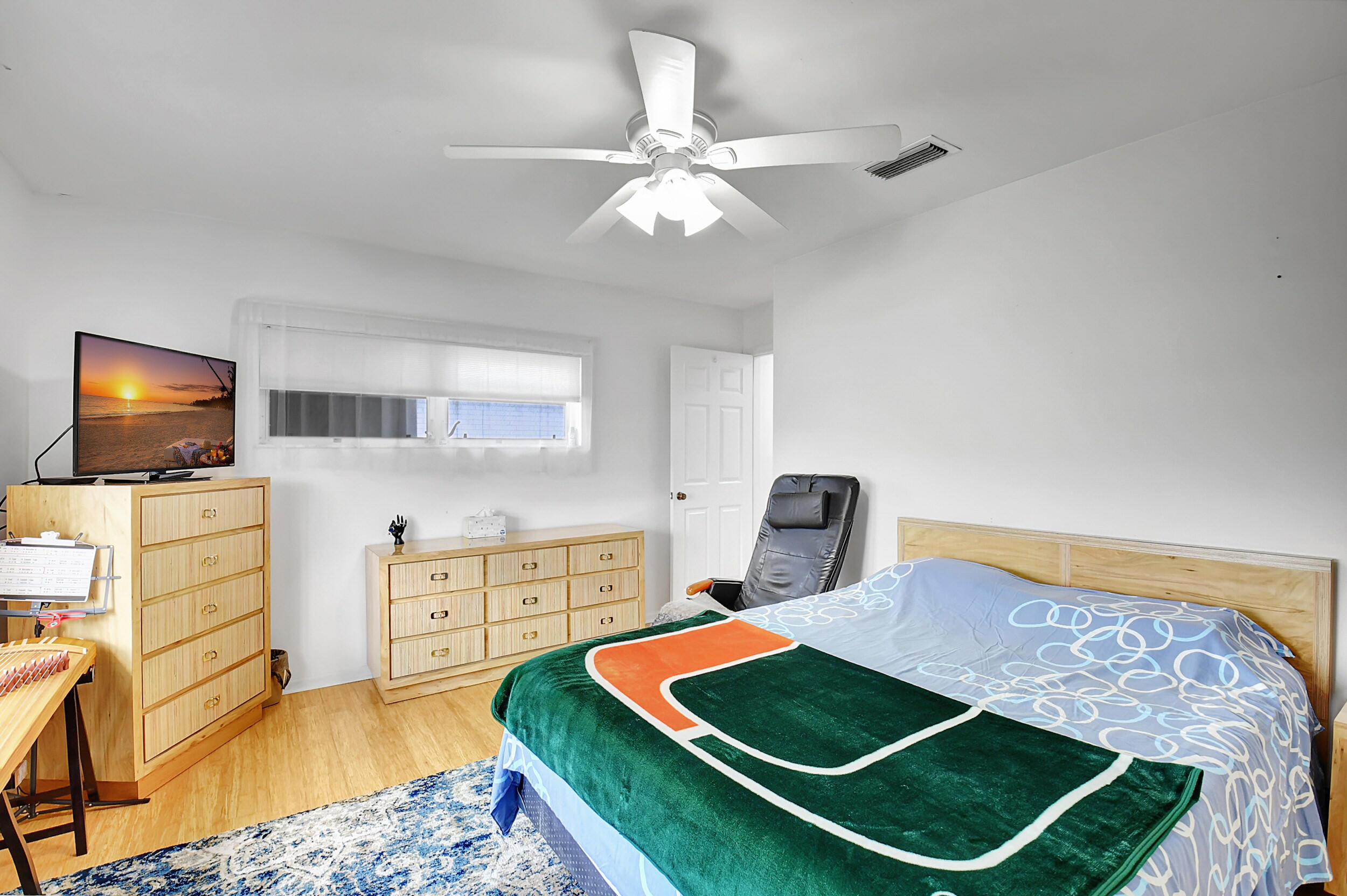 10928 Ventura Circle