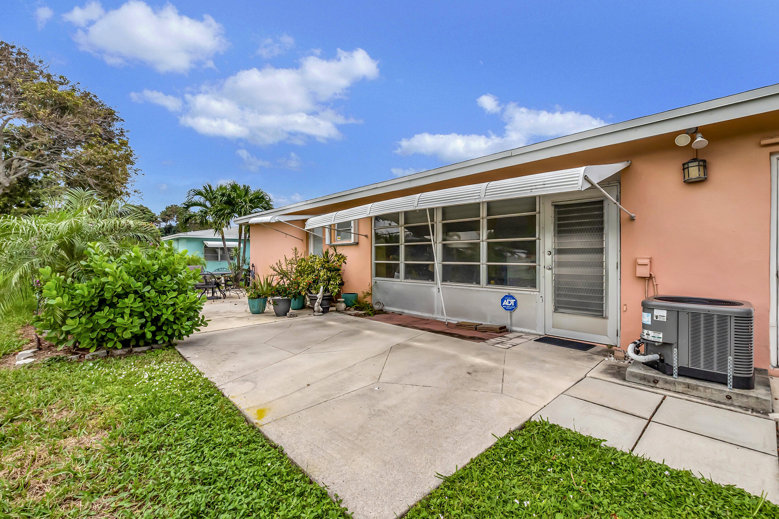 340 Main Boulevard C