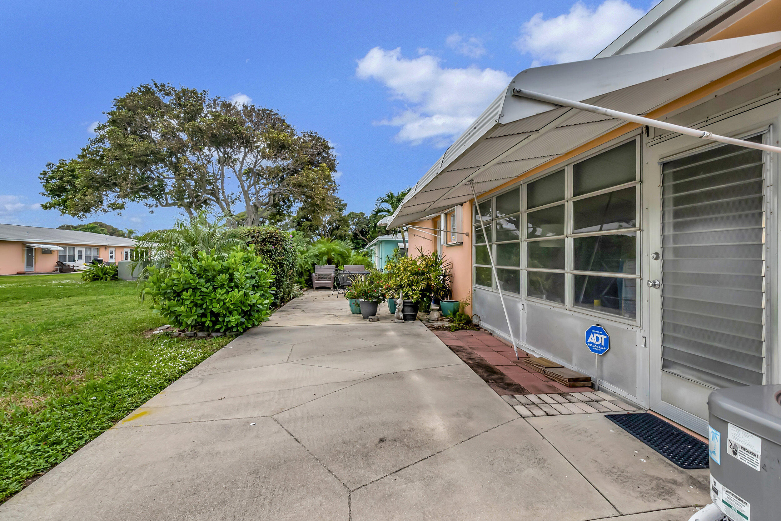 340 Main Boulevard C