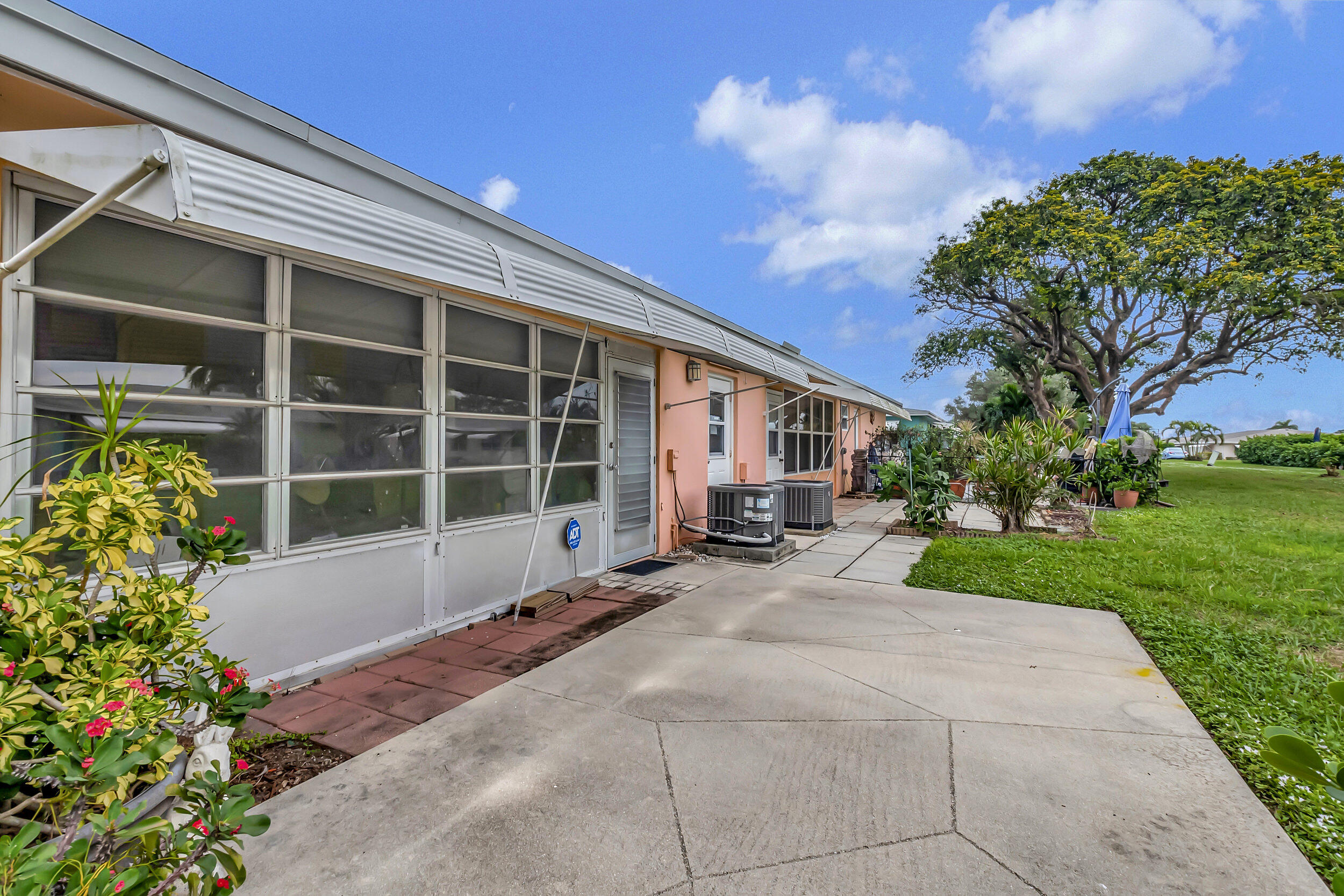340 Main Boulevard C