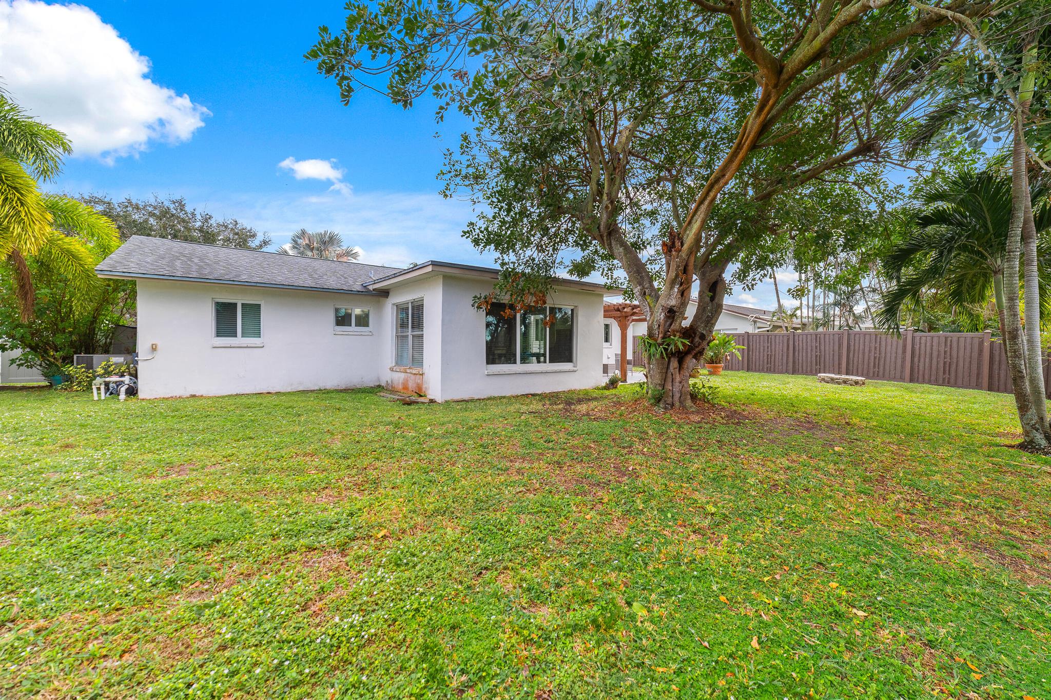 638 Eagle Drive