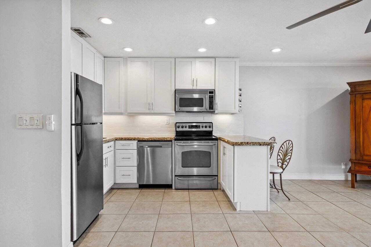 400 Wilma Circle 106