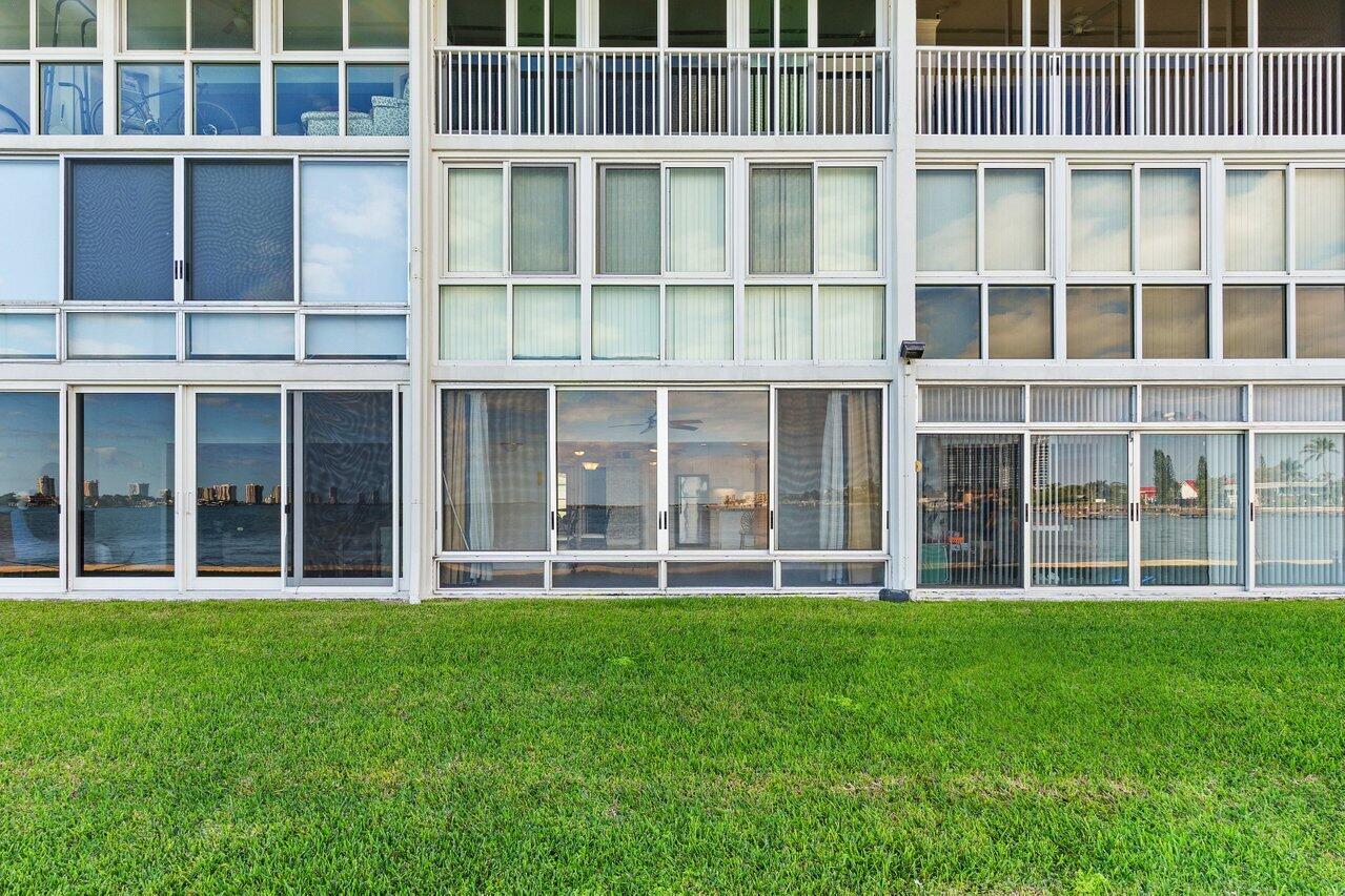400 Wilma Circle 106