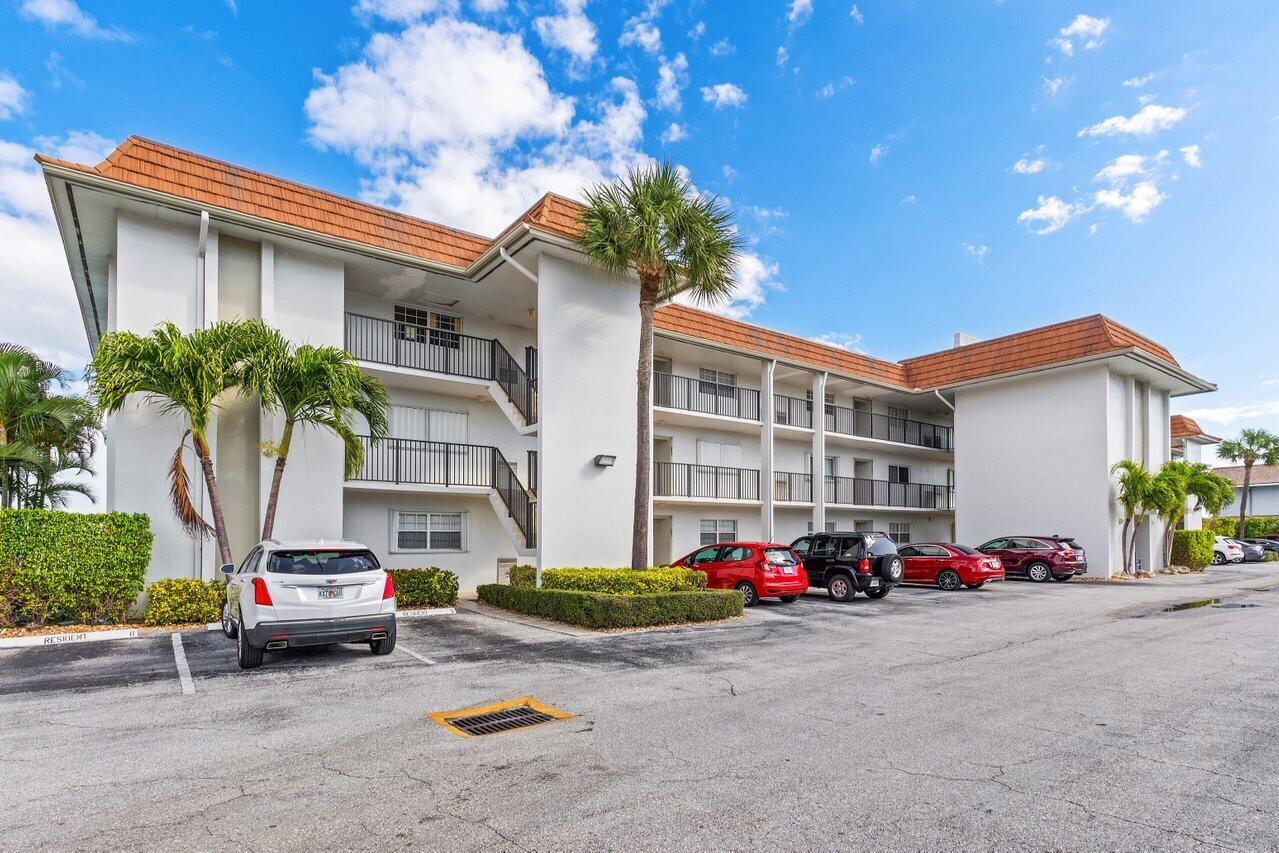 400 Wilma Circle 106