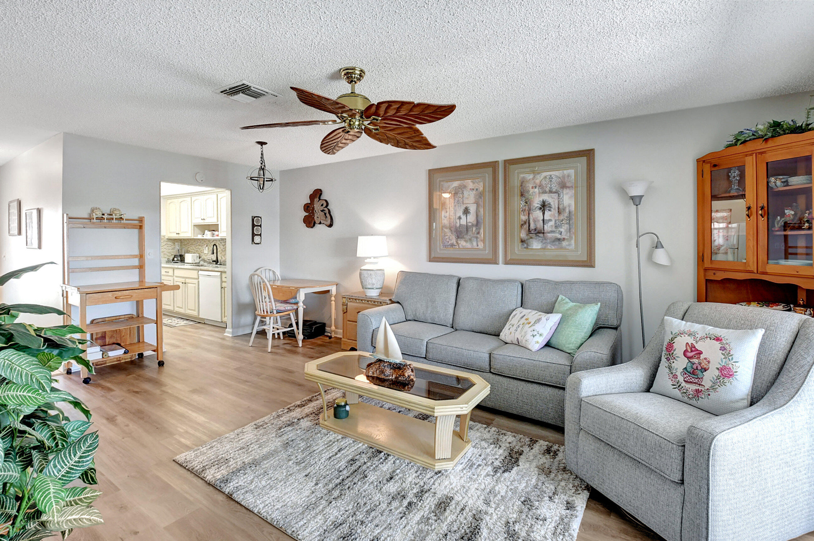 1191 SW Lake Circle 104