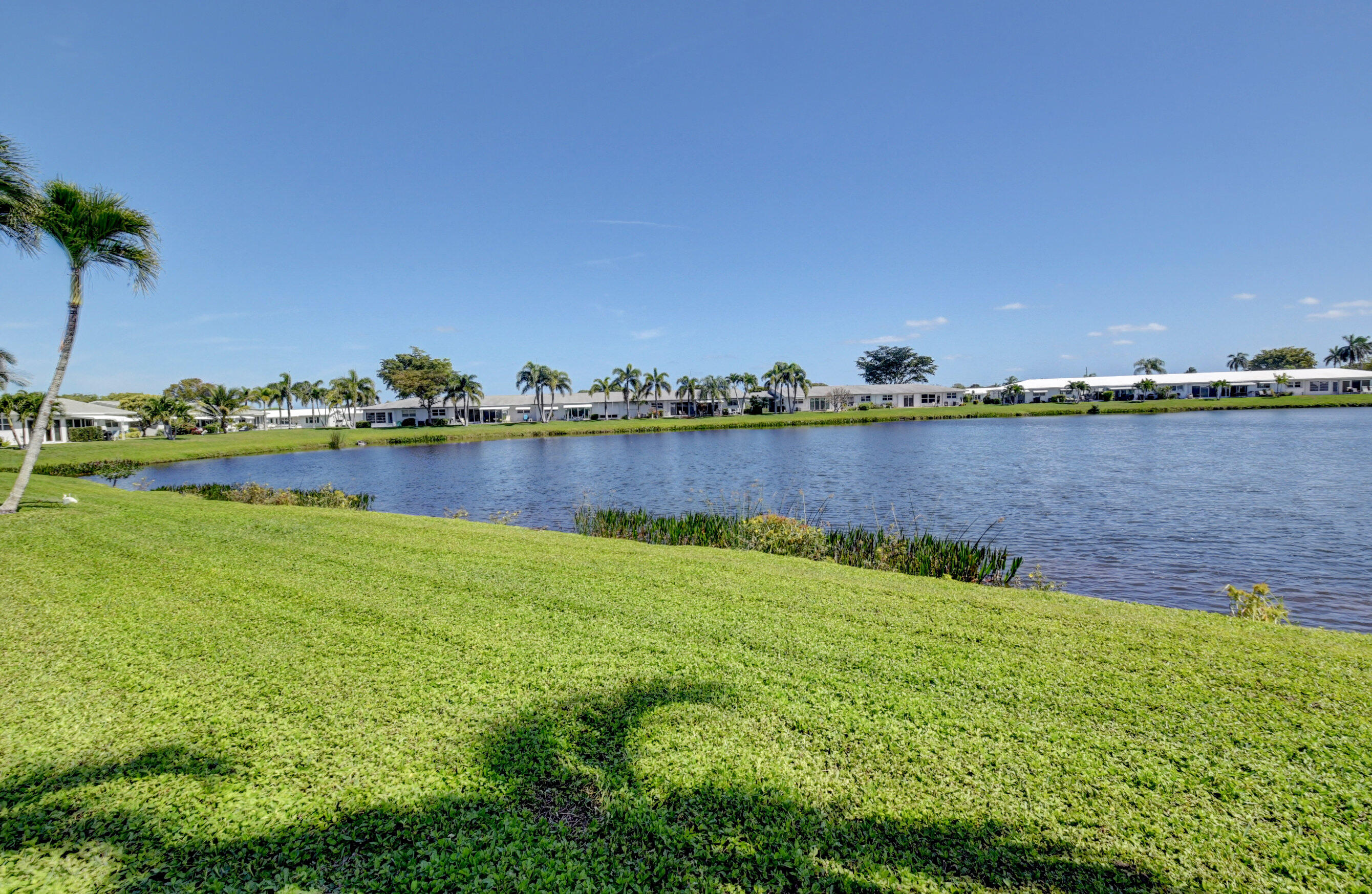 1191 SW Lake Circle 104