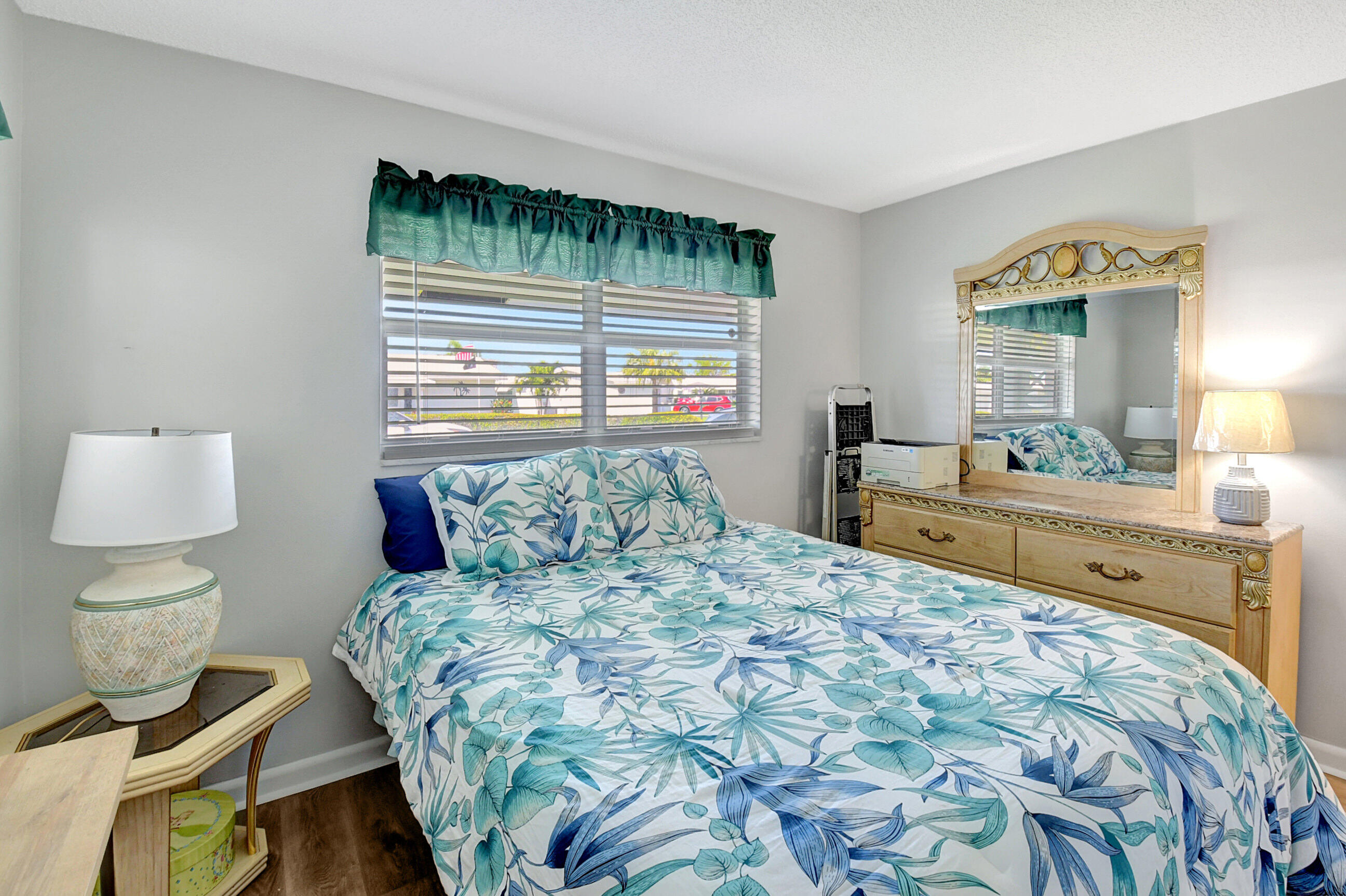 1191 SW Lake Circle 104