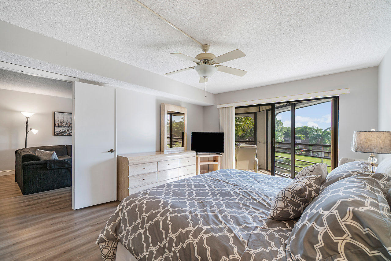 10092 Cedar Point Boulevard 305
