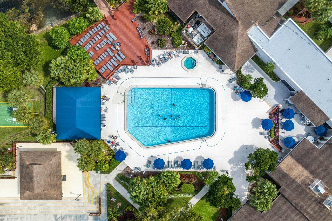 10092 Cedar Point Boulevard 305