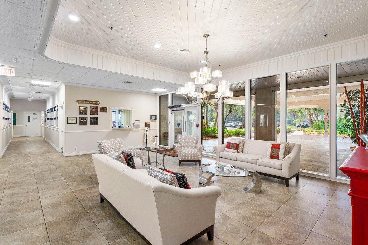 10092 Cedar Point Boulevard 305