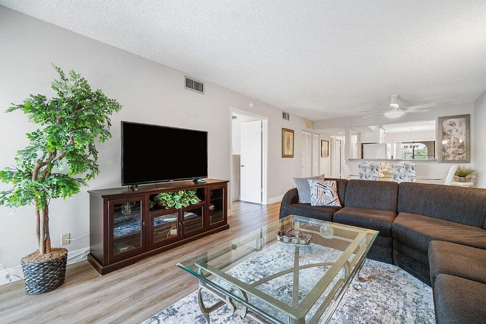 10092 Cedar Point Boulevard 305